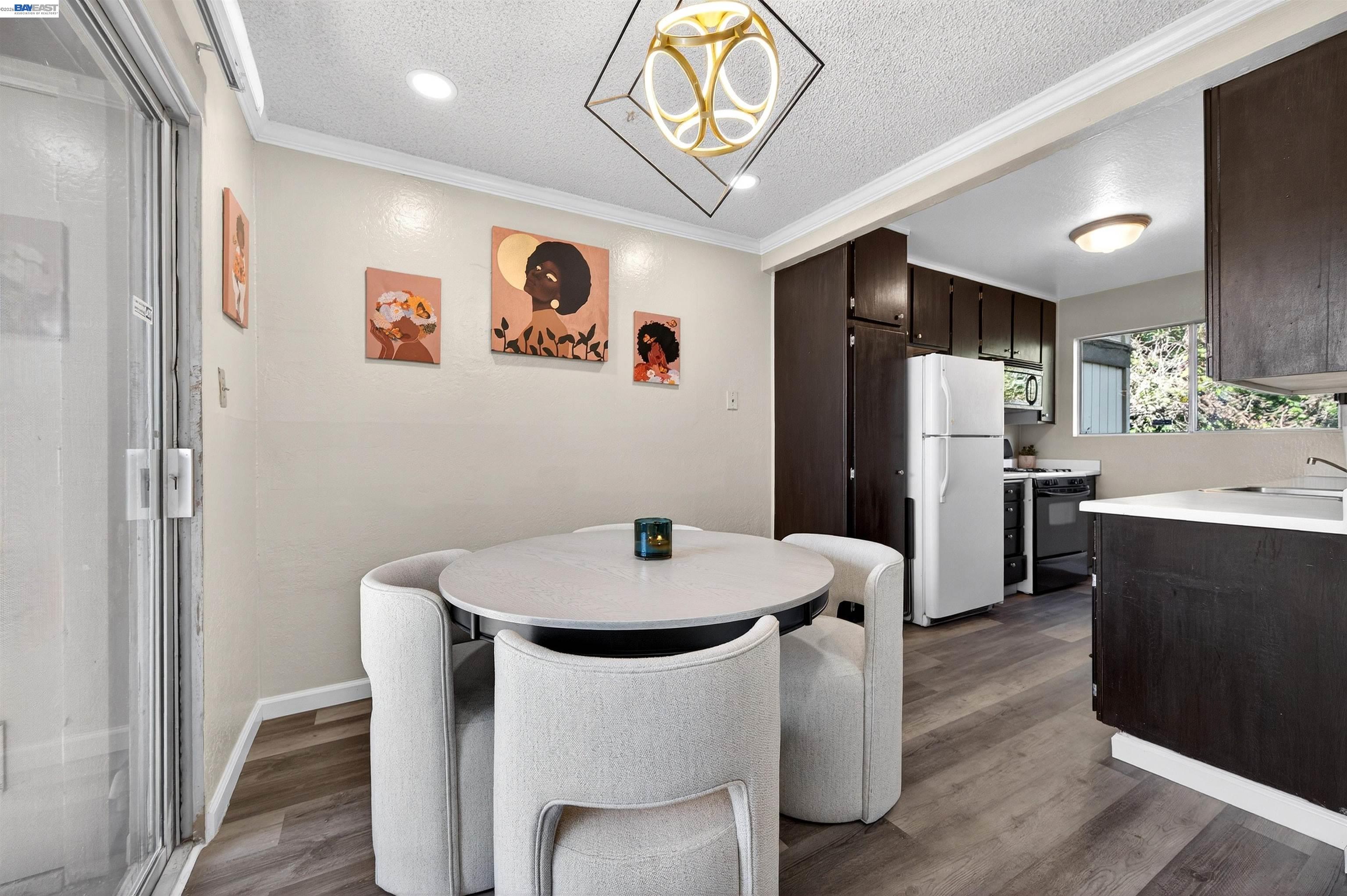 Detail Gallery Image 11 of 24 For 355 Parkview Terrace #B9,  Vallejo,  CA 94589-2378 - 1 Beds | 1 Baths