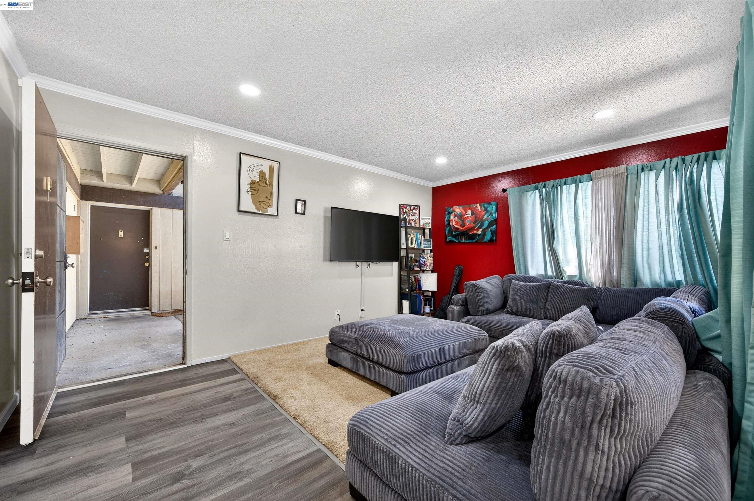 Detail Gallery Image 3 of 24 For 355 Parkview Terrace #B9,  Vallejo,  CA 94589-2378 - 1 Beds | 1 Baths