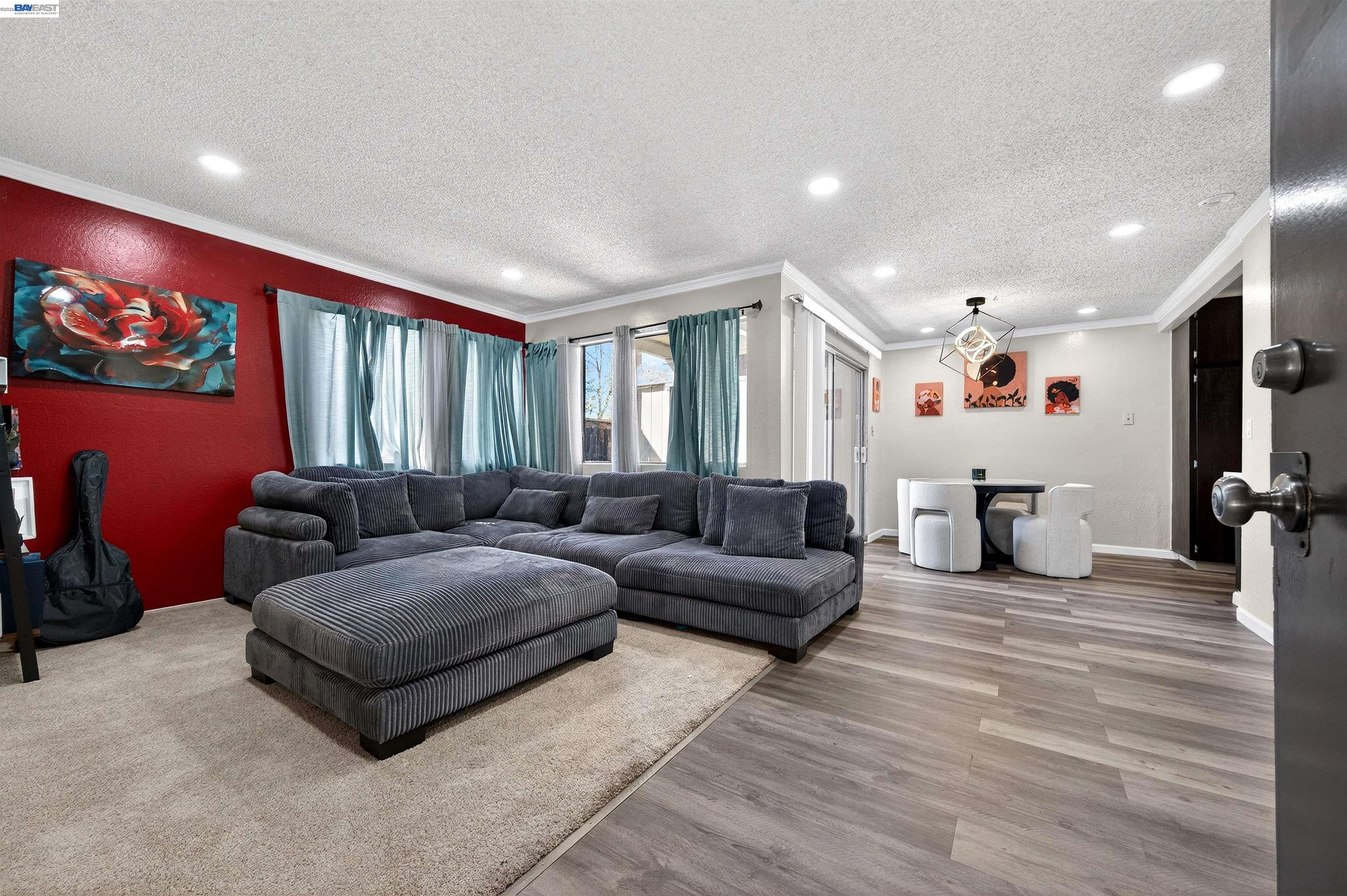 Detail Gallery Image 4 of 24 For 355 Parkview Terrace #B9,  Vallejo,  CA 94589-2378 - 1 Beds | 1 Baths