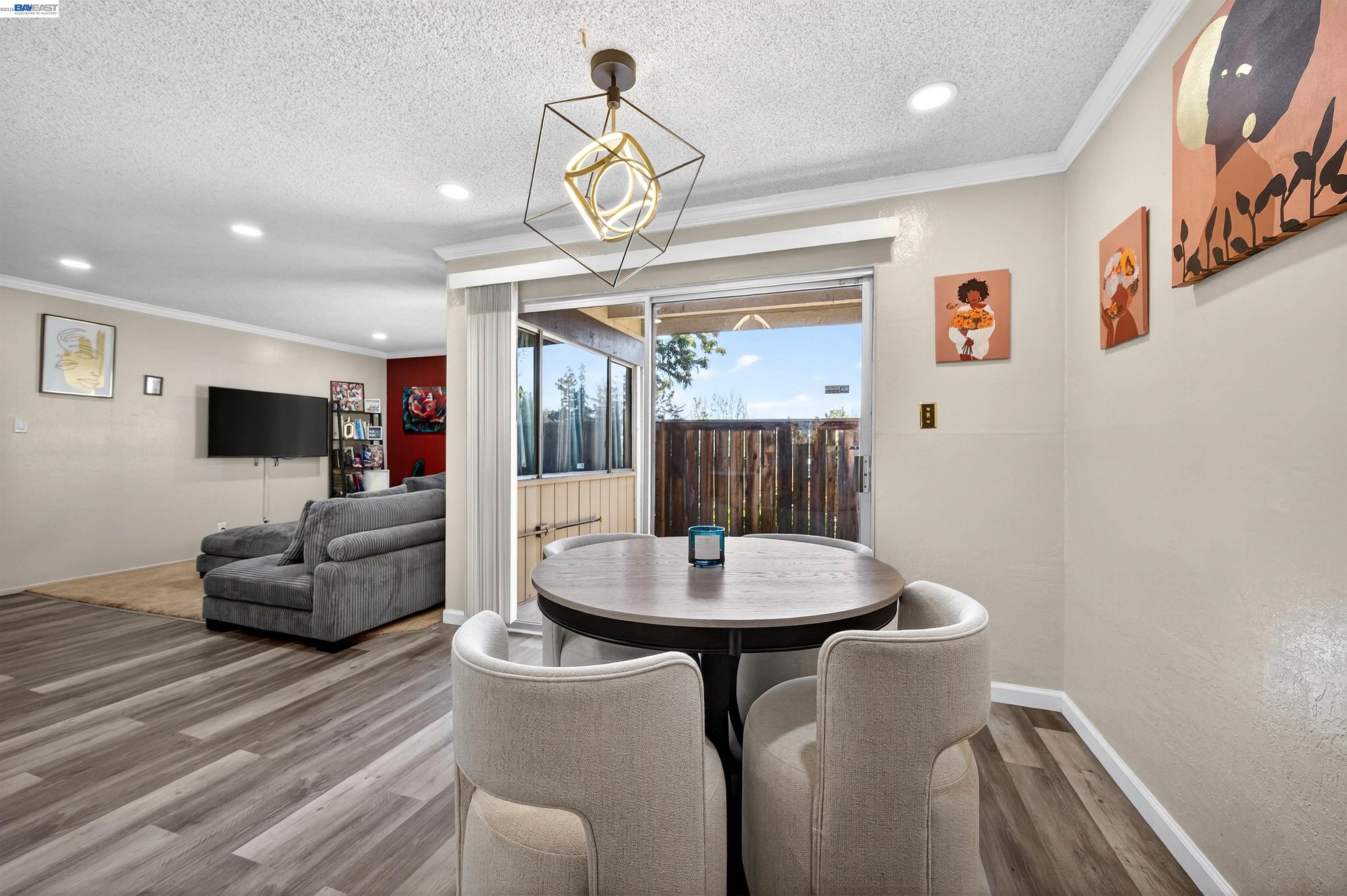 Detail Gallery Image 8 of 24 For 355 Parkview Terrace #B9,  Vallejo,  CA 94589-2378 - 1 Beds | 1 Baths