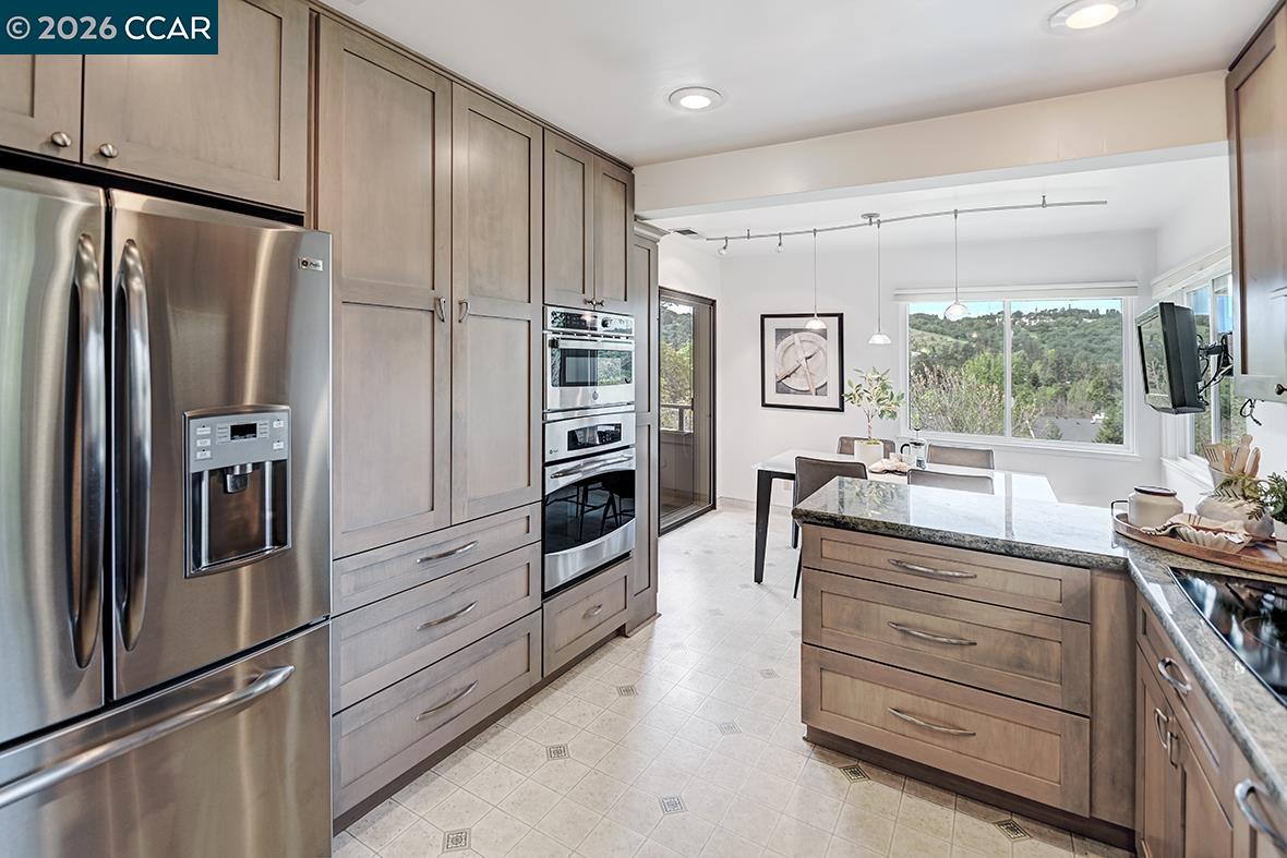 Photo #11: 41128978 Listing: Photo #11