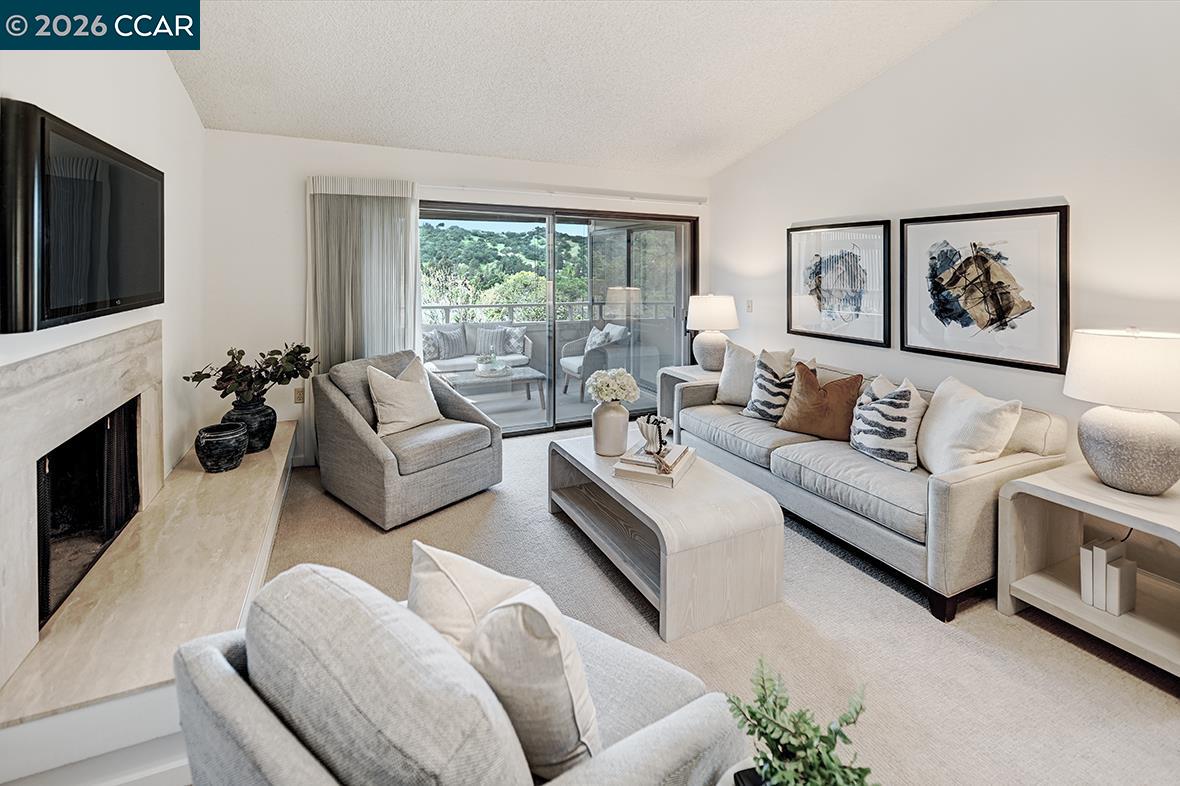 Photo #4: 41128978 Listing: Photo #4