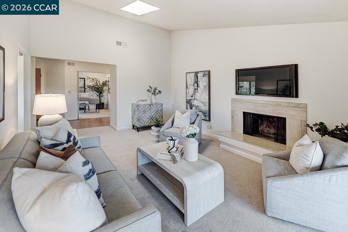 Photo #5: 41128978 Listing: Photo #5