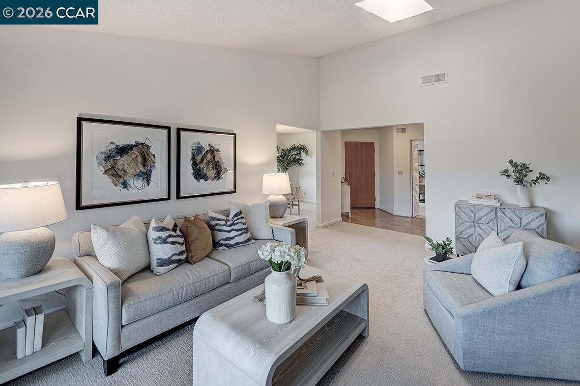 Photo #6: 41128978 Listing: Photo #6