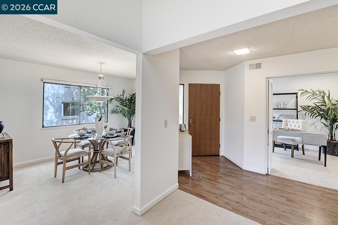 Photo #7: 41128978 Listing: Photo #7