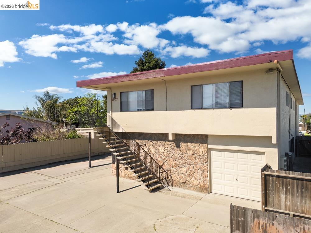 Detail Gallery Image 3 of 13 For 1937 Powell St, San Pablo,  CA 94806 - – Beds | – Baths