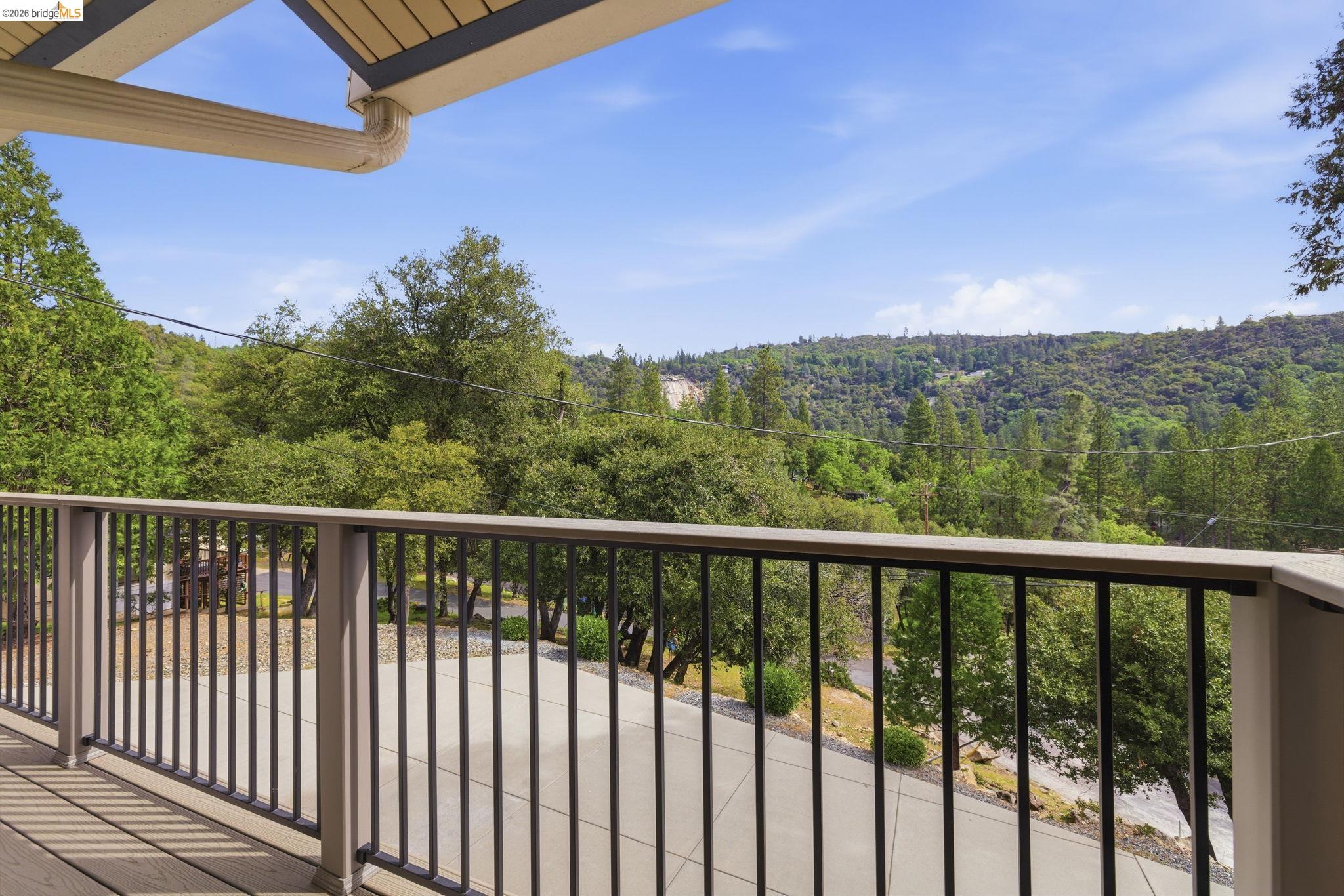 Detail Gallery Image 26 of 32 For 21955 Fallview Drive, Sonora,  CA 95370 - 3 Beds | 2 Baths