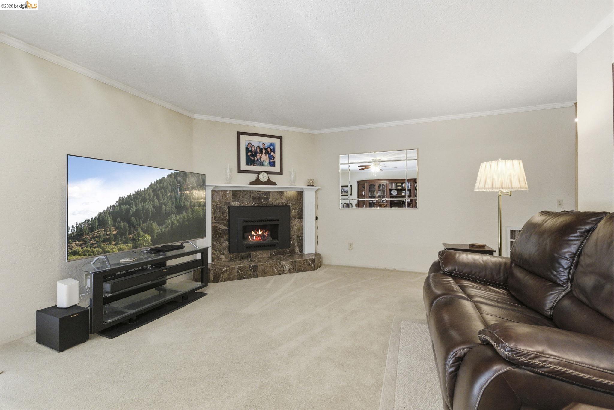 Detail Gallery Image 8 of 32 For 21955 Fallview Drive, Sonora,  CA 95370 - 3 Beds | 2 Baths