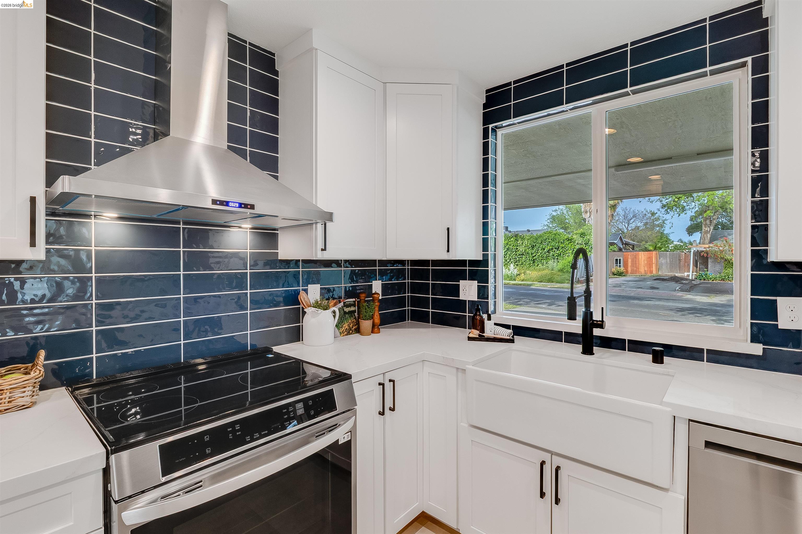 Detail Gallery Image 17 of 59 For 3015 Stevenson St, Pittsburg,  CA 94565 - 4 Beds | 2 Baths