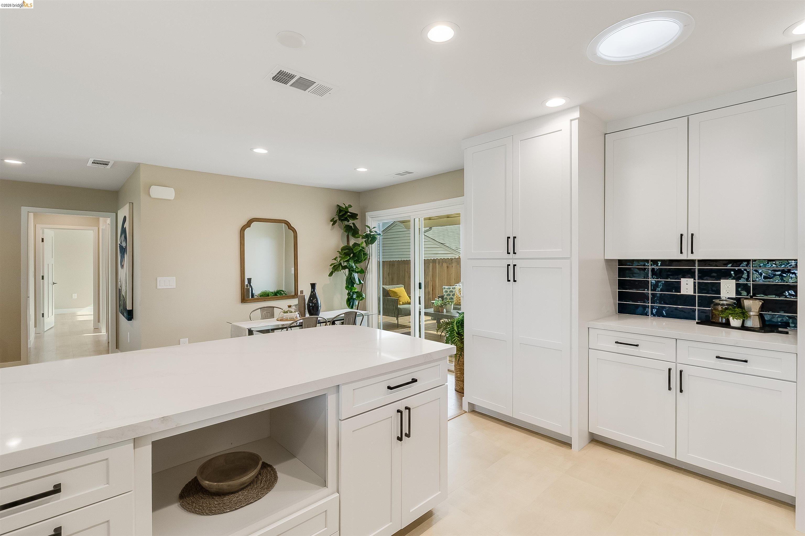 Detail Gallery Image 18 of 59 For 3015 Stevenson St, Pittsburg,  CA 94565 - 4 Beds | 2 Baths