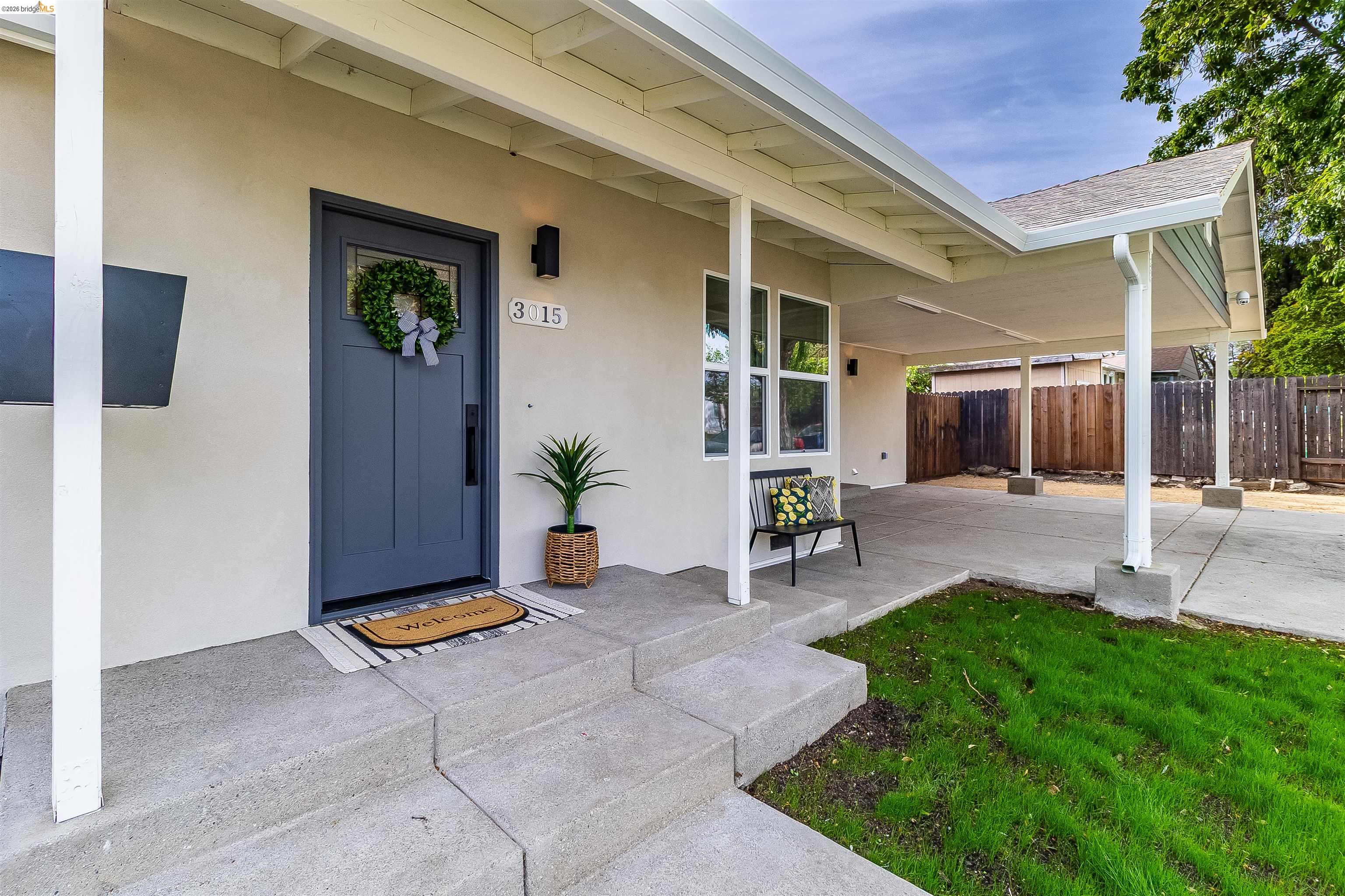 Detail Gallery Image 4 of 59 For 3015 Stevenson St, Pittsburg,  CA 94565 - 4 Beds | 2 Baths