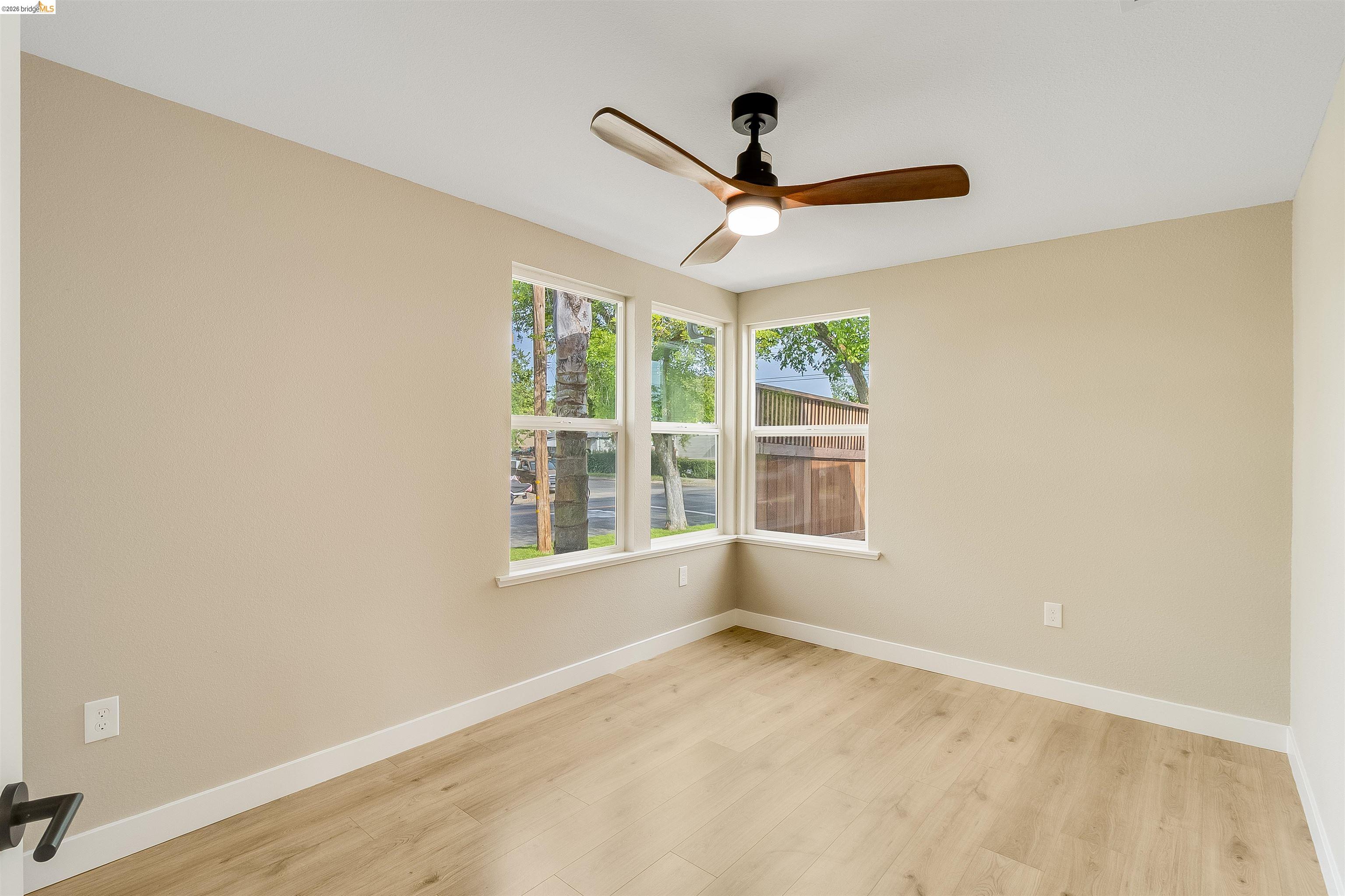 Detail Gallery Image 33 of 59 For 3015 Stevenson St, Pittsburg,  CA 94565 - 4 Beds | 2 Baths