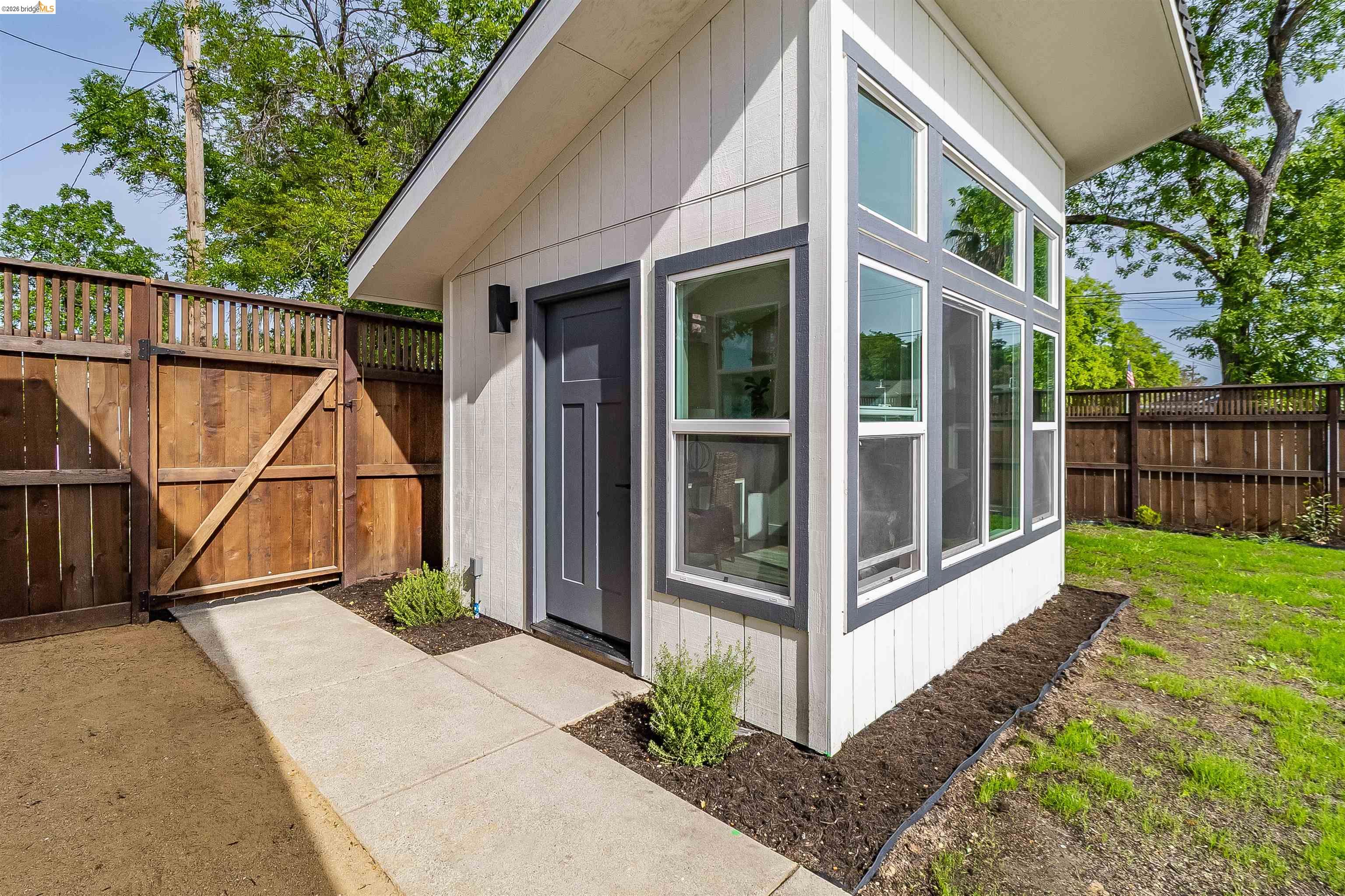 Detail Gallery Image 50 of 59 For 3015 Stevenson St, Pittsburg,  CA 94565 - 4 Beds | 2 Baths