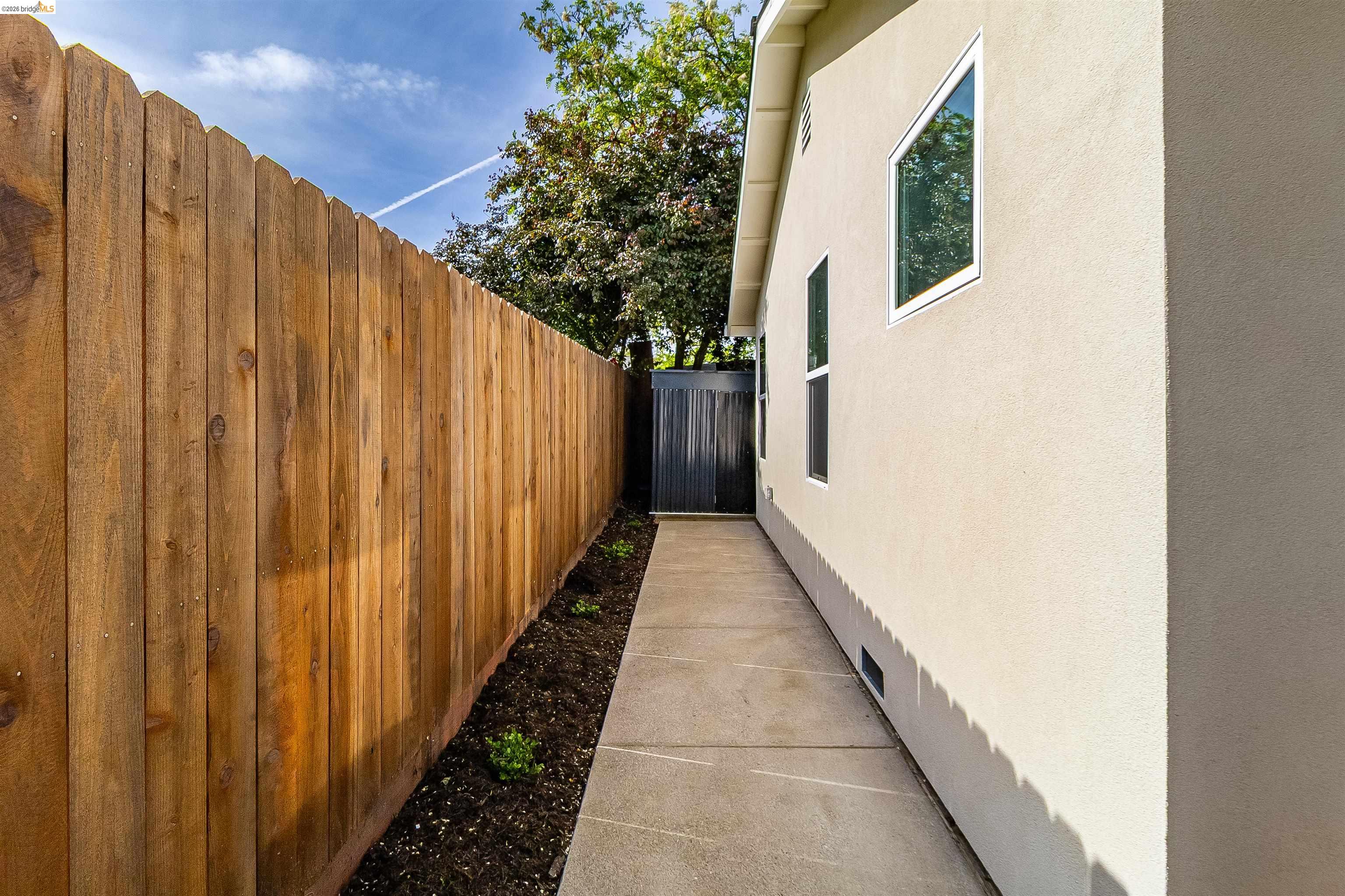 Detail Gallery Image 55 of 59 For 3015 Stevenson St, Pittsburg,  CA 94565 - 4 Beds | 2 Baths