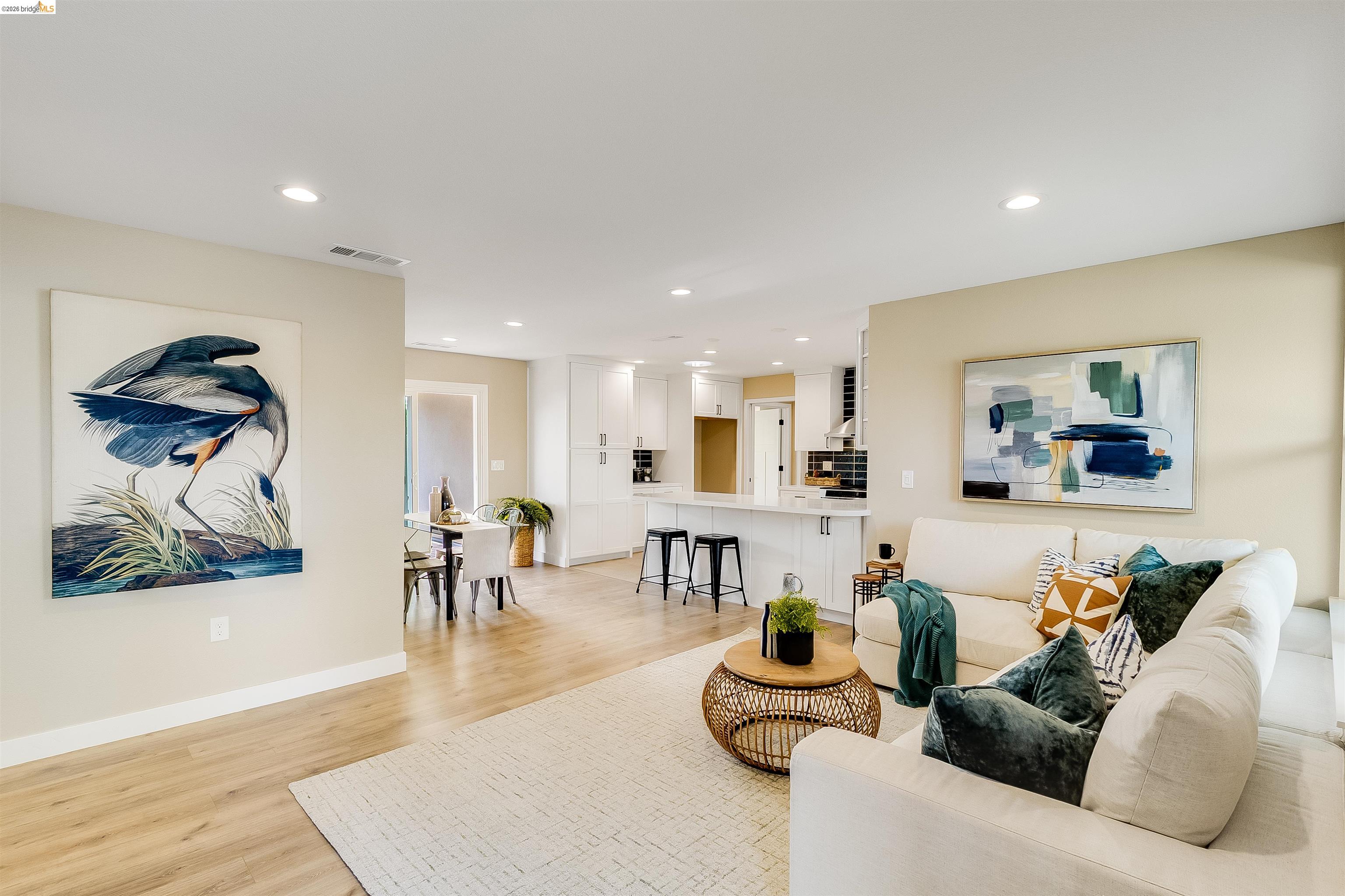 Detail Gallery Image 8 of 59 For 3015 Stevenson St, Pittsburg,  CA 94565 - 4 Beds | 2 Baths