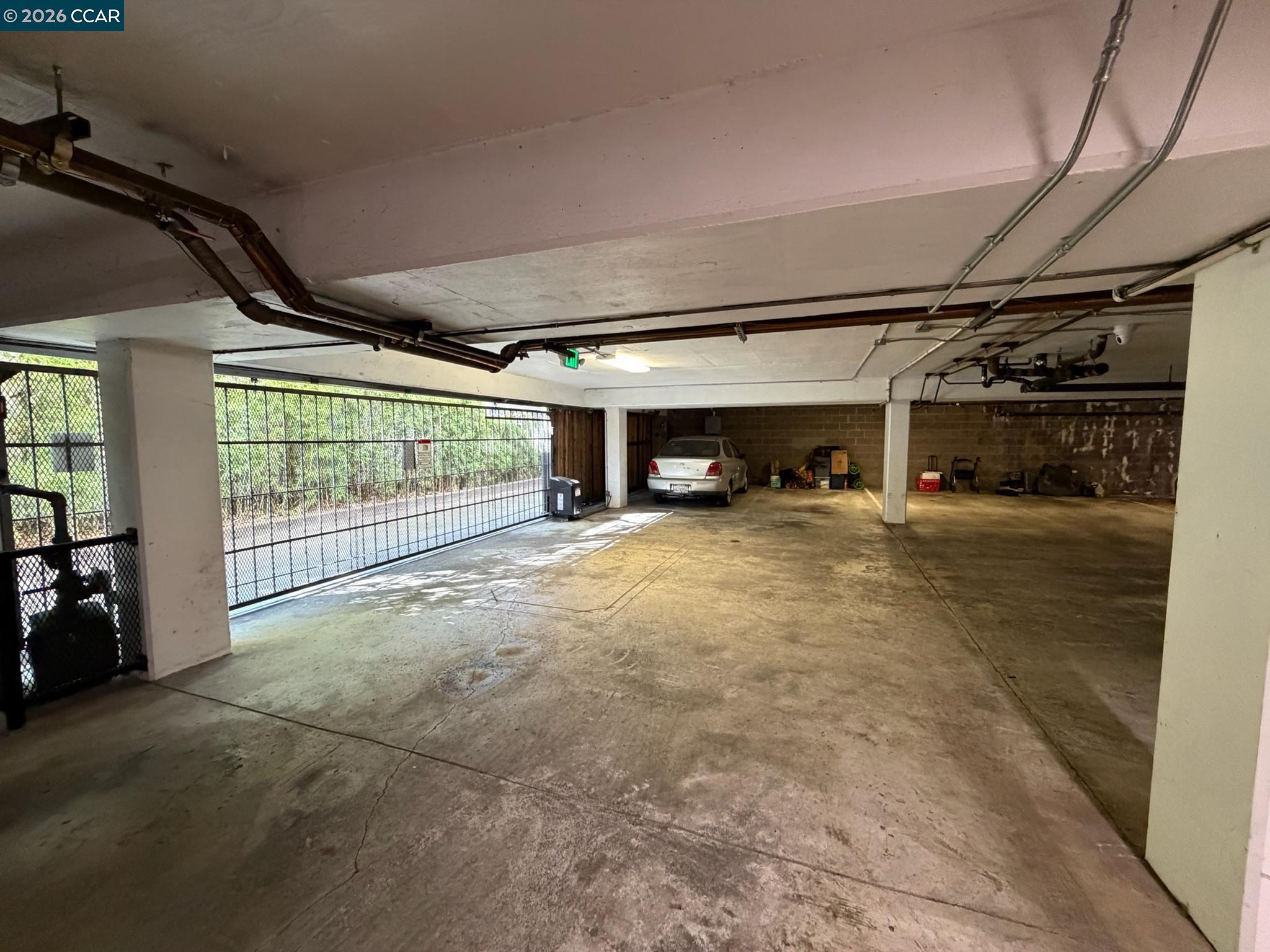 Detail Gallery Image 21 of 28 For 401 Monte Vista Ave #103,  Oakland,  CA 94611 - 1 Beds | 1 Baths