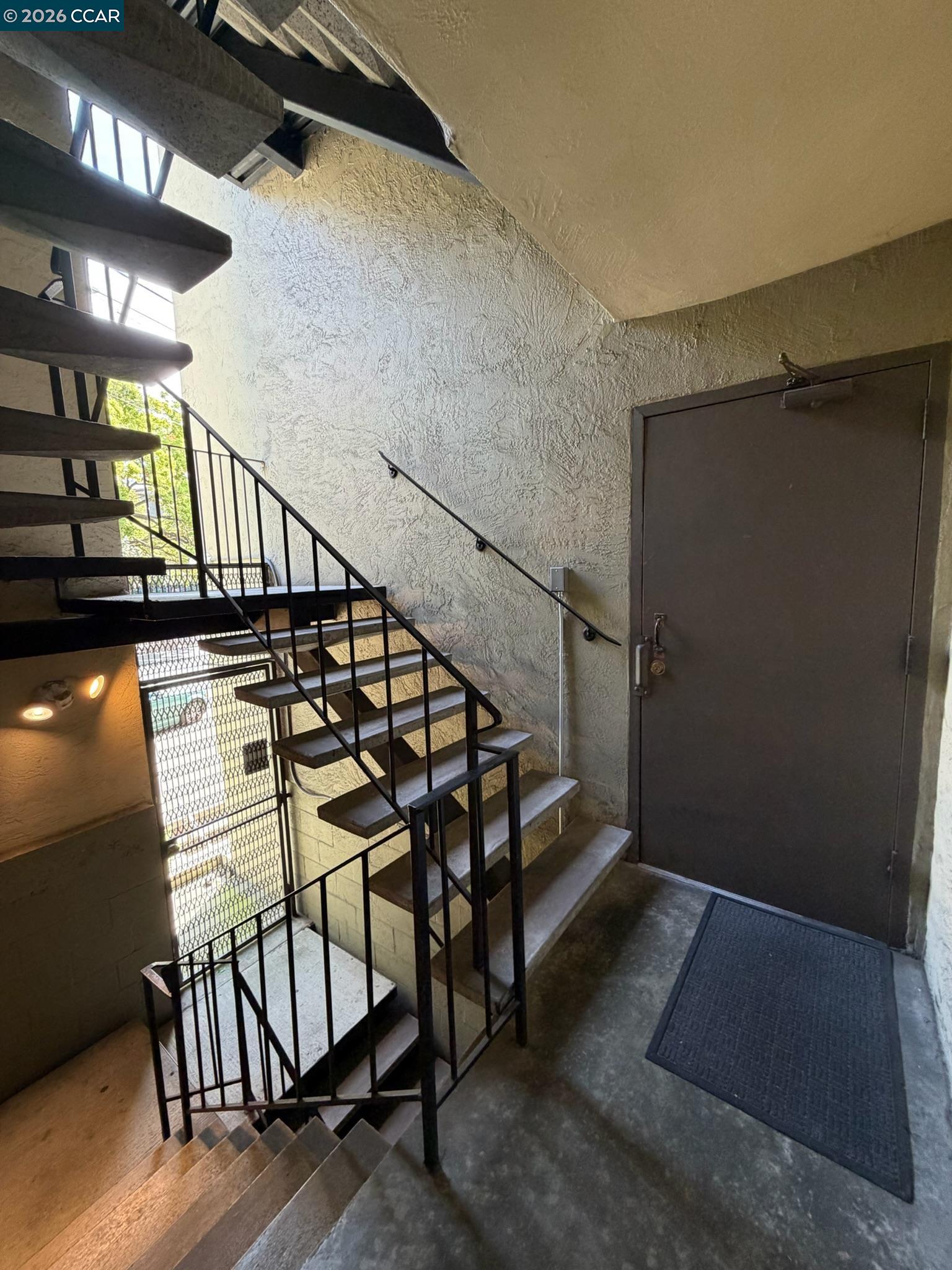 Detail Gallery Image 28 of 28 For 401 Monte Vista Ave #103,  Oakland,  CA 94611 - 1 Beds | 1 Baths