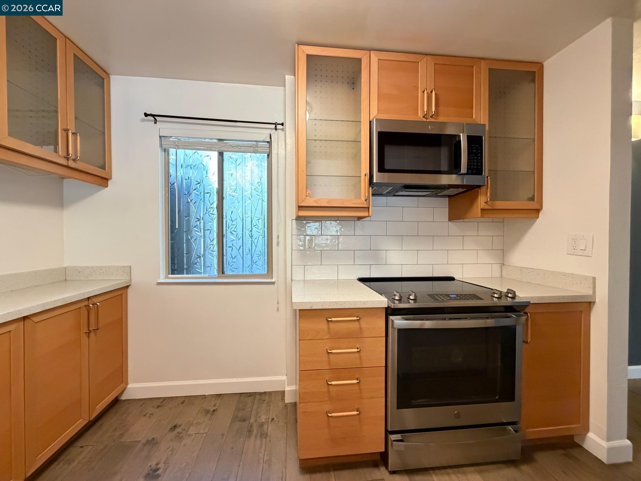 Detail Gallery Image 7 of 28 For 401 Monte Vista Ave #103,  Oakland,  CA 94611 - 1 Beds | 1 Baths