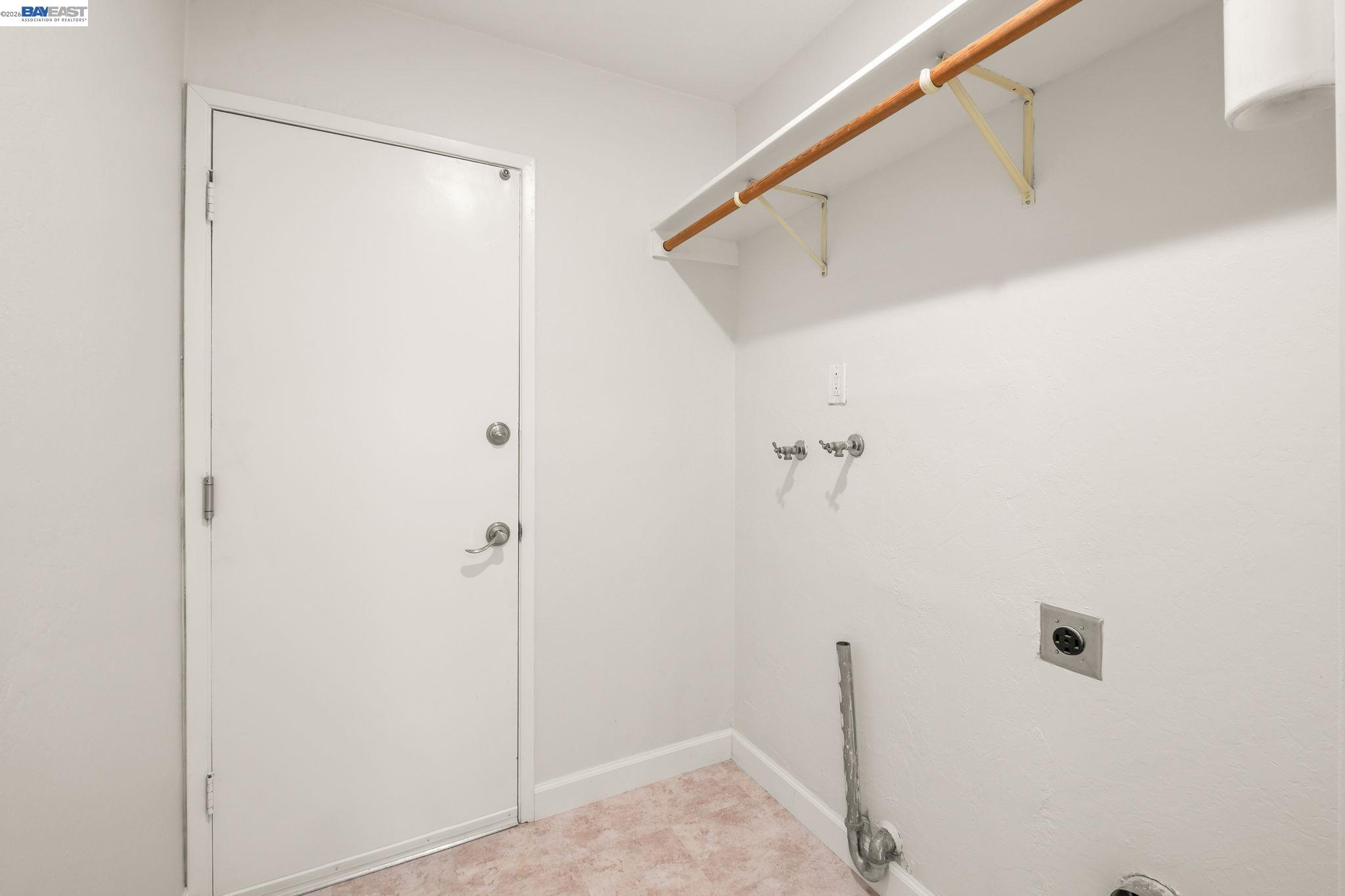 Detail Gallery Image 30 of 46 For 1166 Killarney St., Livermore,  CA 94550-5663 - 3 Beds | 2 Baths