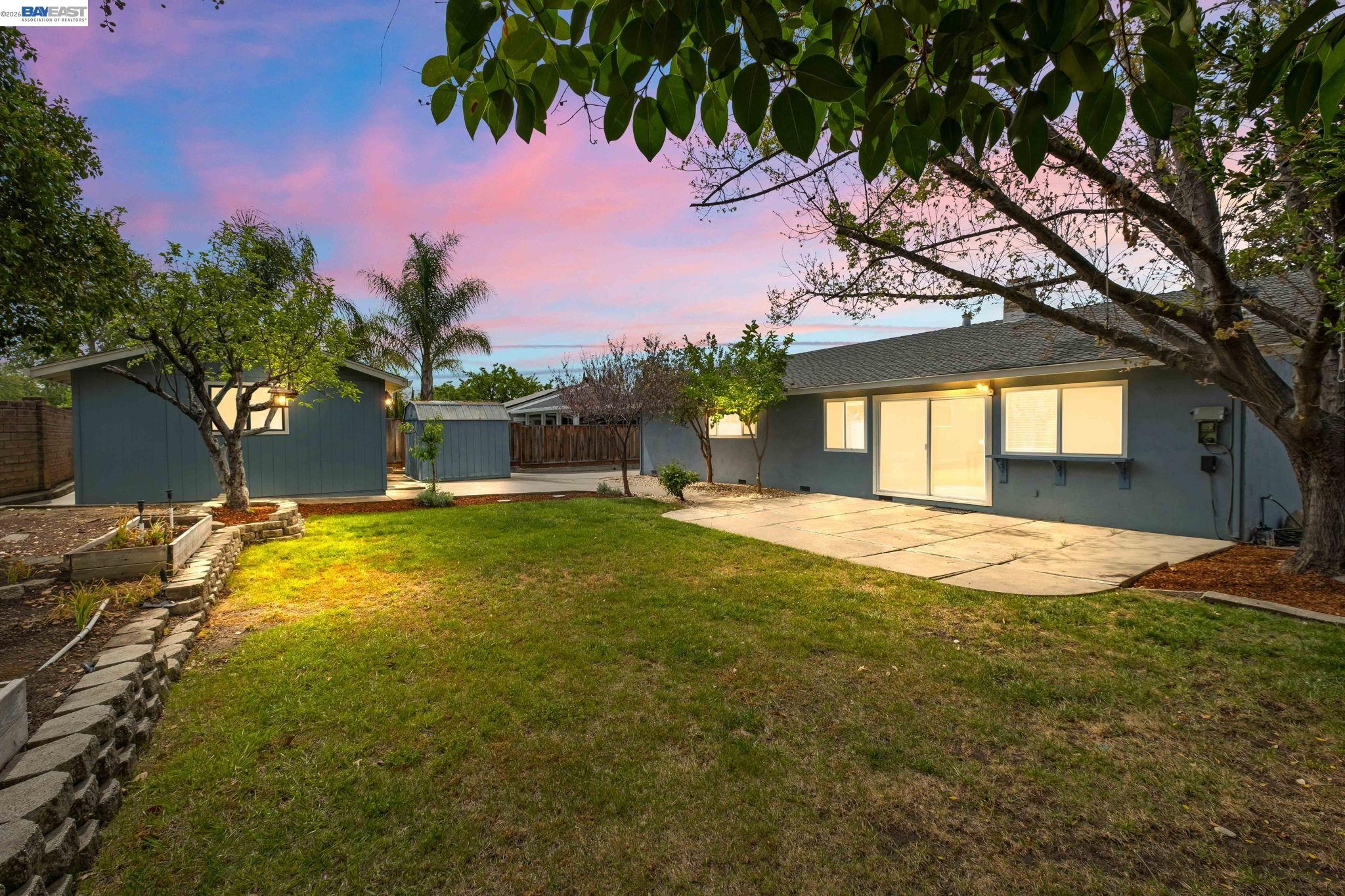 Detail Gallery Image 32 of 46 For 1166 Killarney St., Livermore,  CA 94550-5663 - 3 Beds | 2 Baths