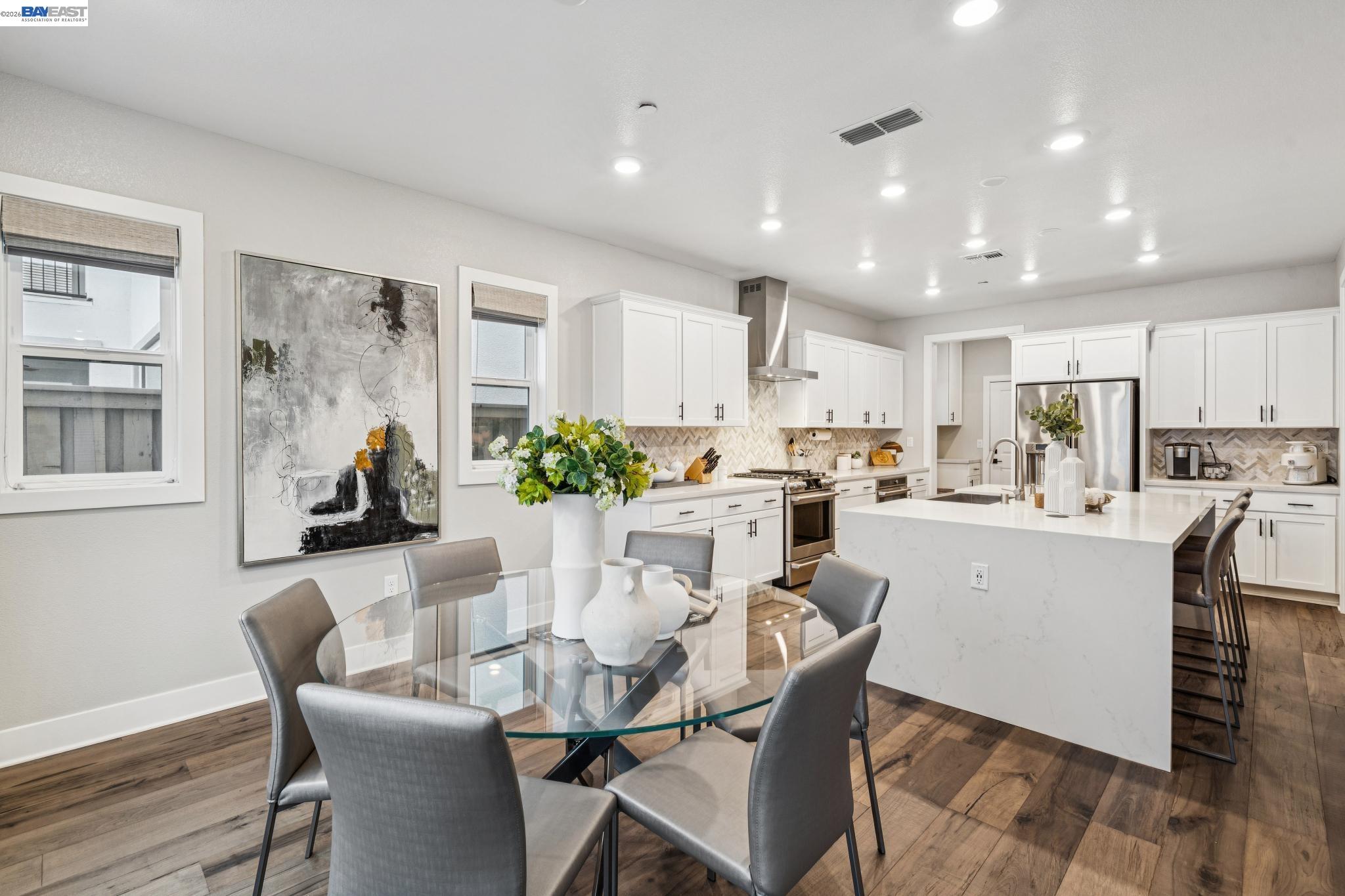 Detail Gallery Image 17 of 59 For 2827 Irish Meadow Way, Lathrop,  CA 95330 - 3 Beds | 2/1 Baths