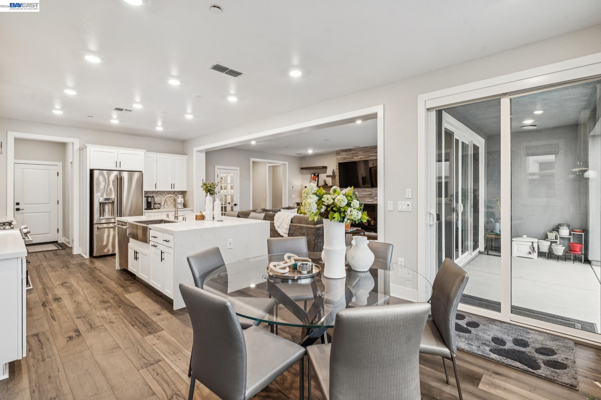 Detail Gallery Image 18 of 59 For 2827 Irish Meadow Way, Lathrop,  CA 95330 - 3 Beds | 2/1 Baths