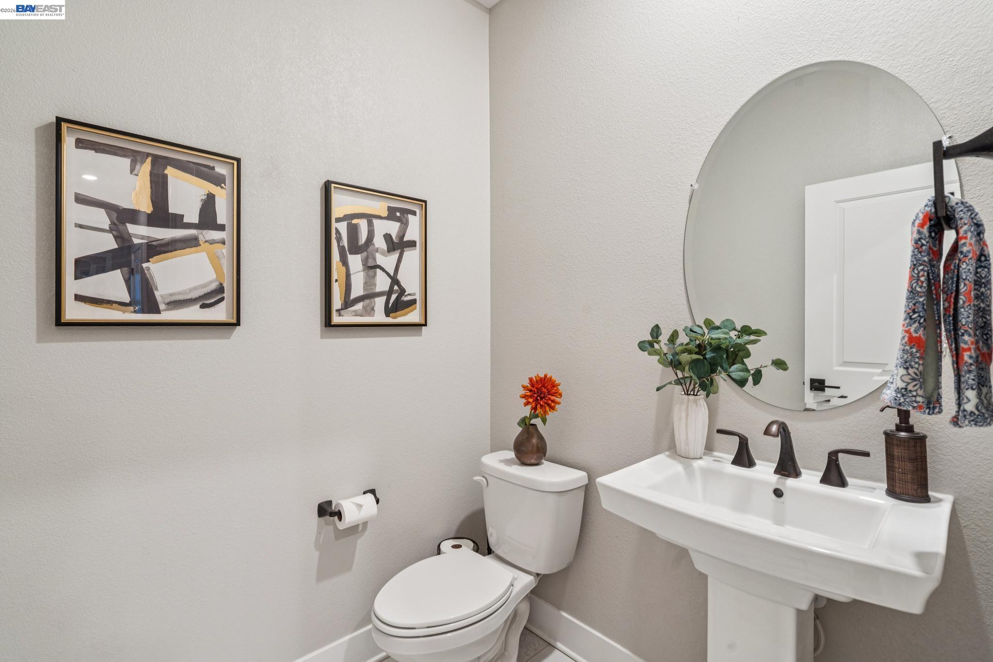 Detail Gallery Image 37 of 59 For 2827 Irish Meadow Way, Lathrop,  CA 95330 - 3 Beds | 2/1 Baths