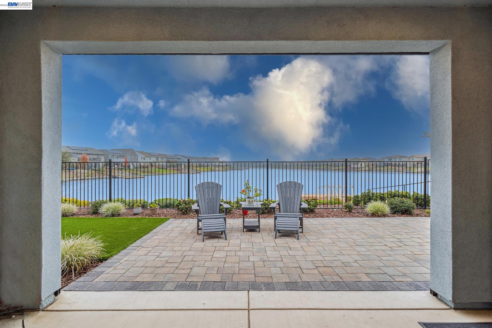 Detail Gallery Image 38 of 59 For 2827 Irish Meadow Way, Lathrop,  CA 95330 - 3 Beds | 2/1 Baths