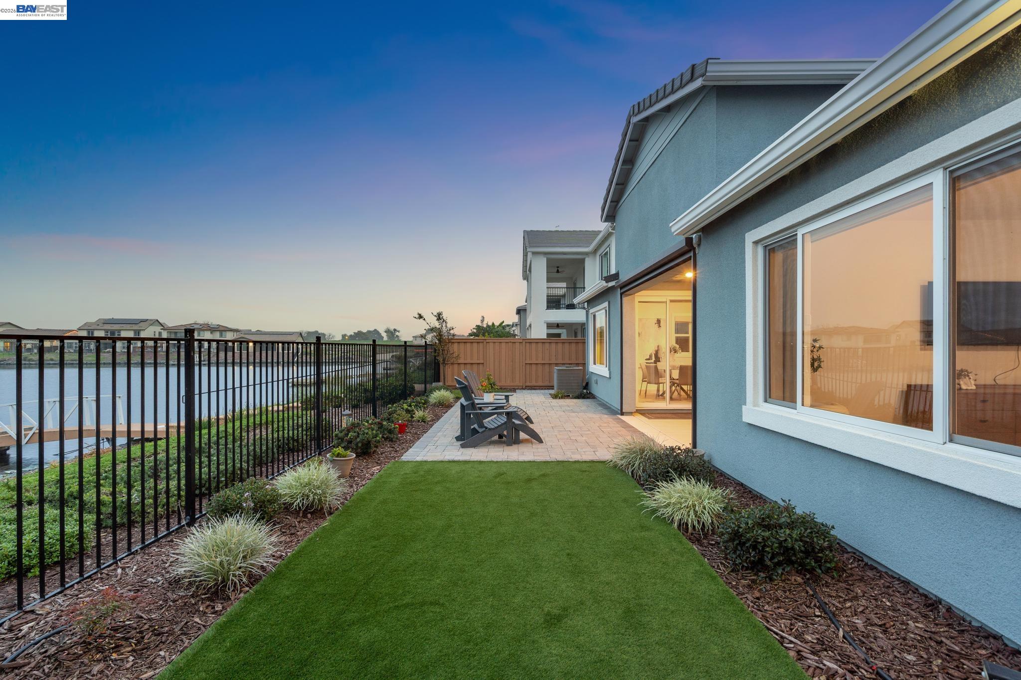 Detail Gallery Image 41 of 59 For 2827 Irish Meadow Way, Lathrop,  CA 95330 - 3 Beds | 2/1 Baths