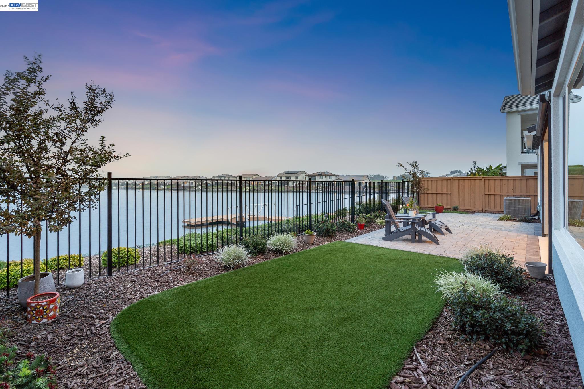 Detail Gallery Image 42 of 59 For 2827 Irish Meadow Way, Lathrop,  CA 95330 - 3 Beds | 2/1 Baths