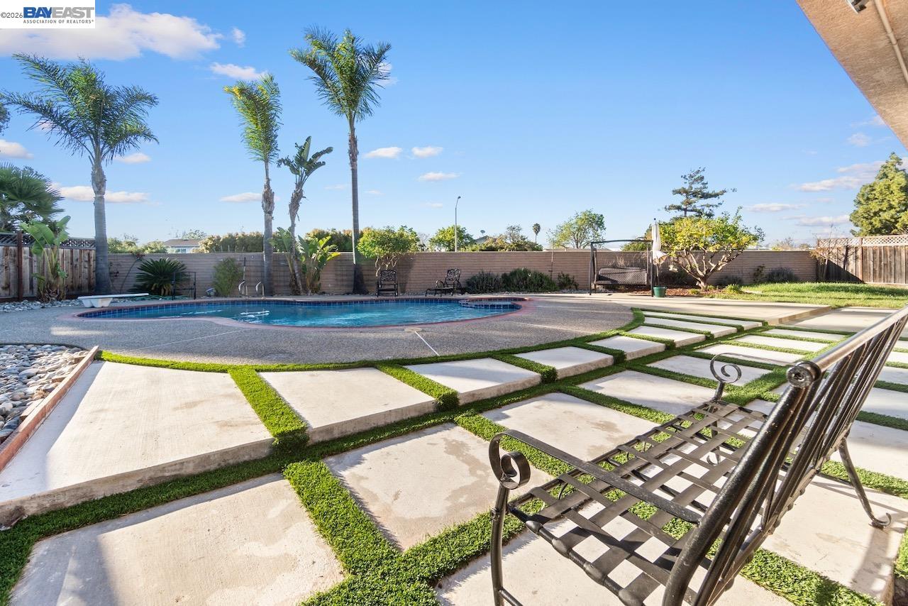 Detail Gallery Image 35 of 44 For 36671 Ponderosa Ct., Newark,  CA 94560 - 3 Beds | 2/1 Baths