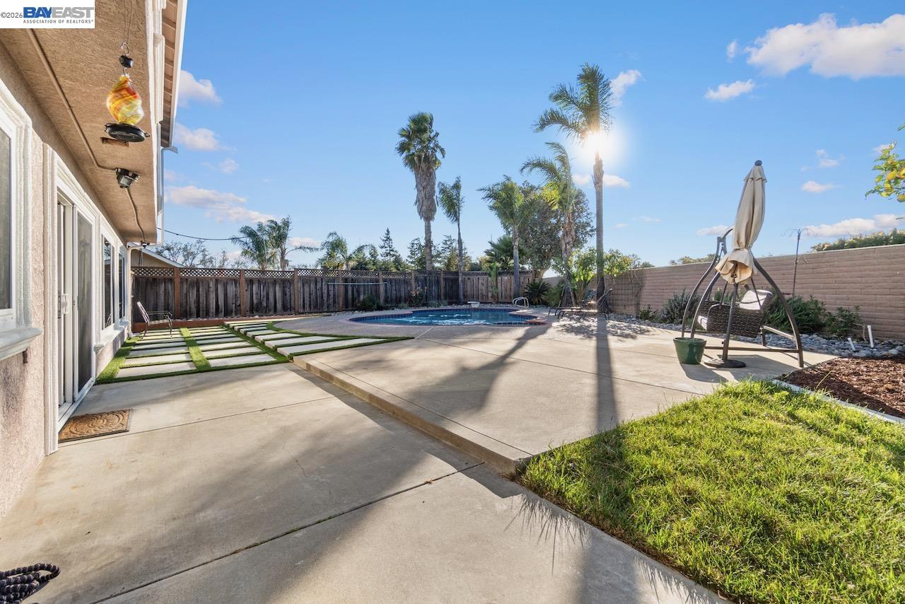 Detail Gallery Image 36 of 44 For 36671 Ponderosa Ct., Newark,  CA 94560 - 3 Beds | 2/1 Baths