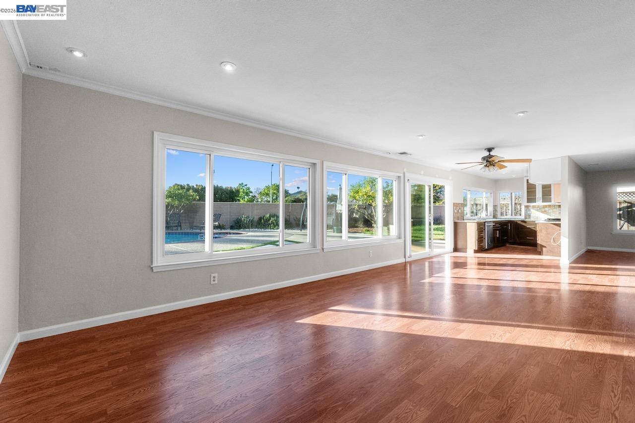 Detail Gallery Image 10 of 44 For 36671 Ponderosa Ct., Newark,  CA 94560 - 3 Beds | 2/1 Baths