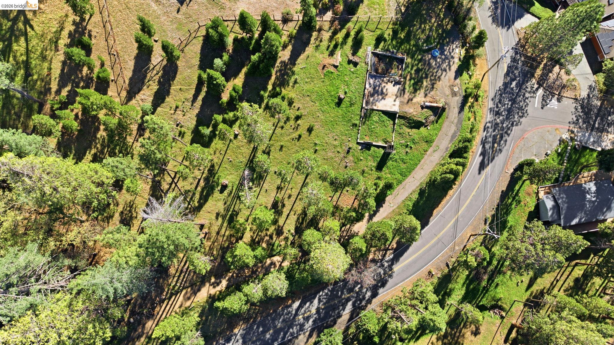 Detail Gallery Image 9 of 17 For 20169 Pine Mountain Dr, Groveland,  CA 95321 - – Beds | – Baths