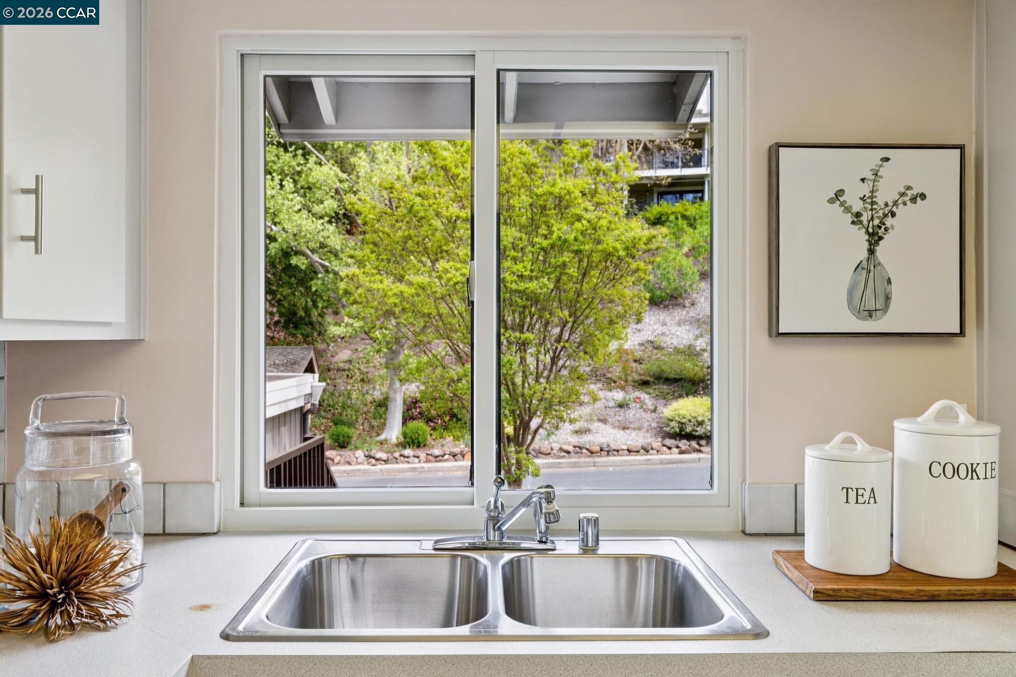 Photo #12: 41128997 Listing: Photo #12