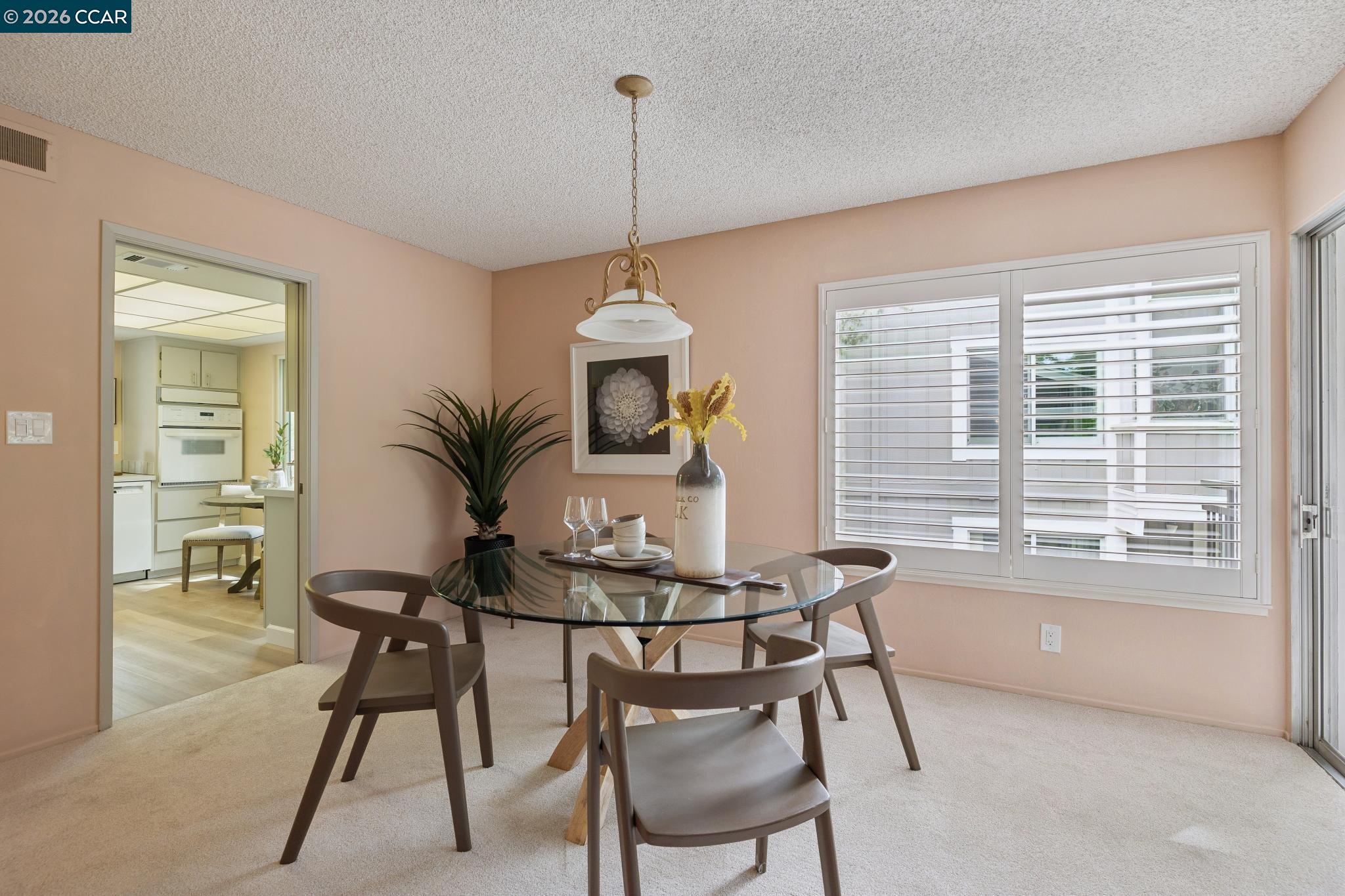 Photo #9: 41128997 Listing: Photo #9