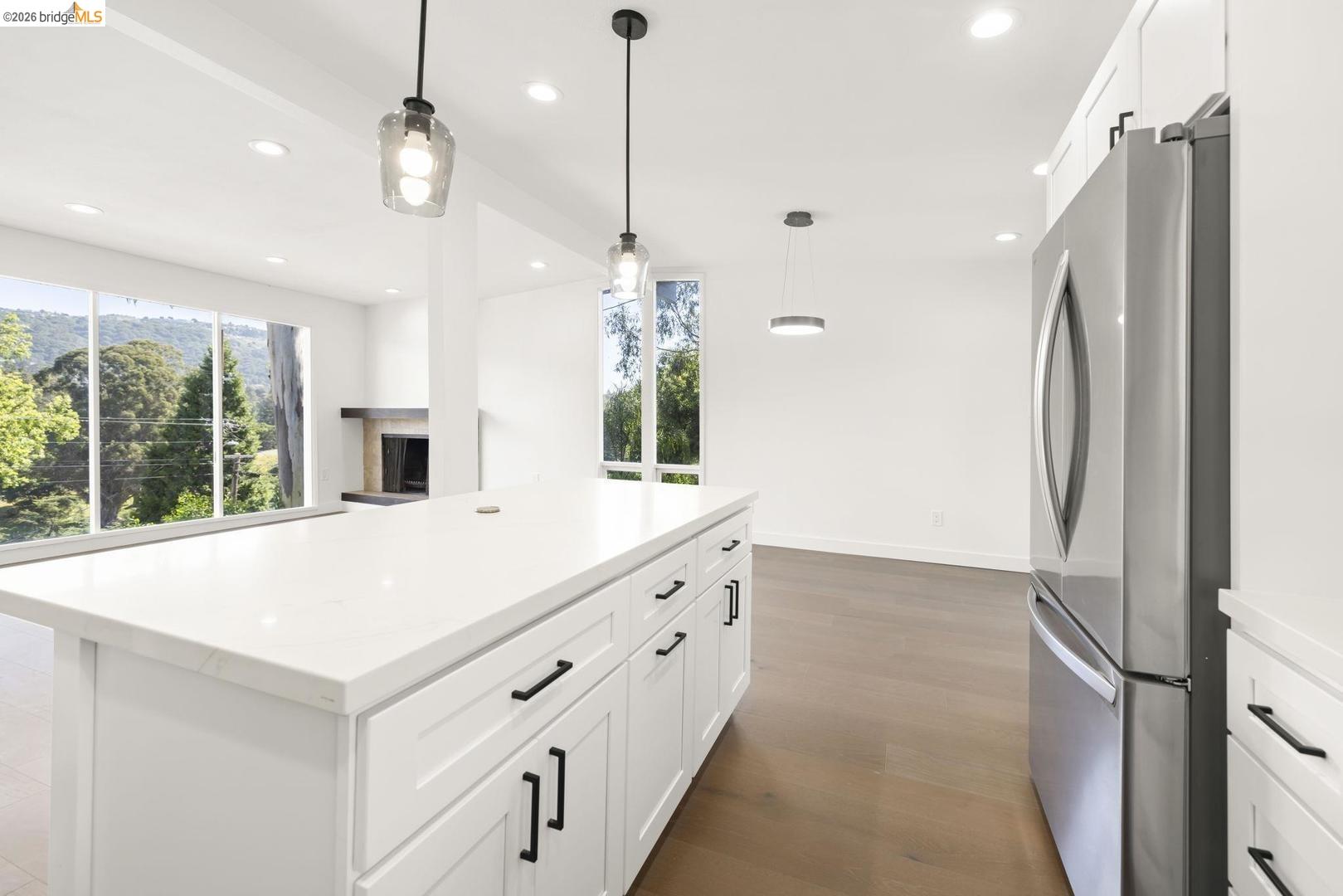 Detail Gallery Image 12 of 36 For 3409 Wyman St, Oakland,  CA 94619 - 2 Beds | 1/1 Baths