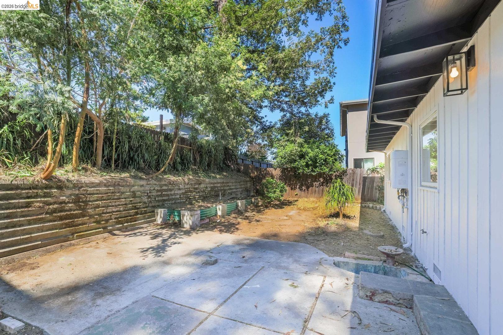 Detail Gallery Image 24 of 36 For 3409 Wyman St, Oakland,  CA 94619 - 2 Beds | 1/1 Baths