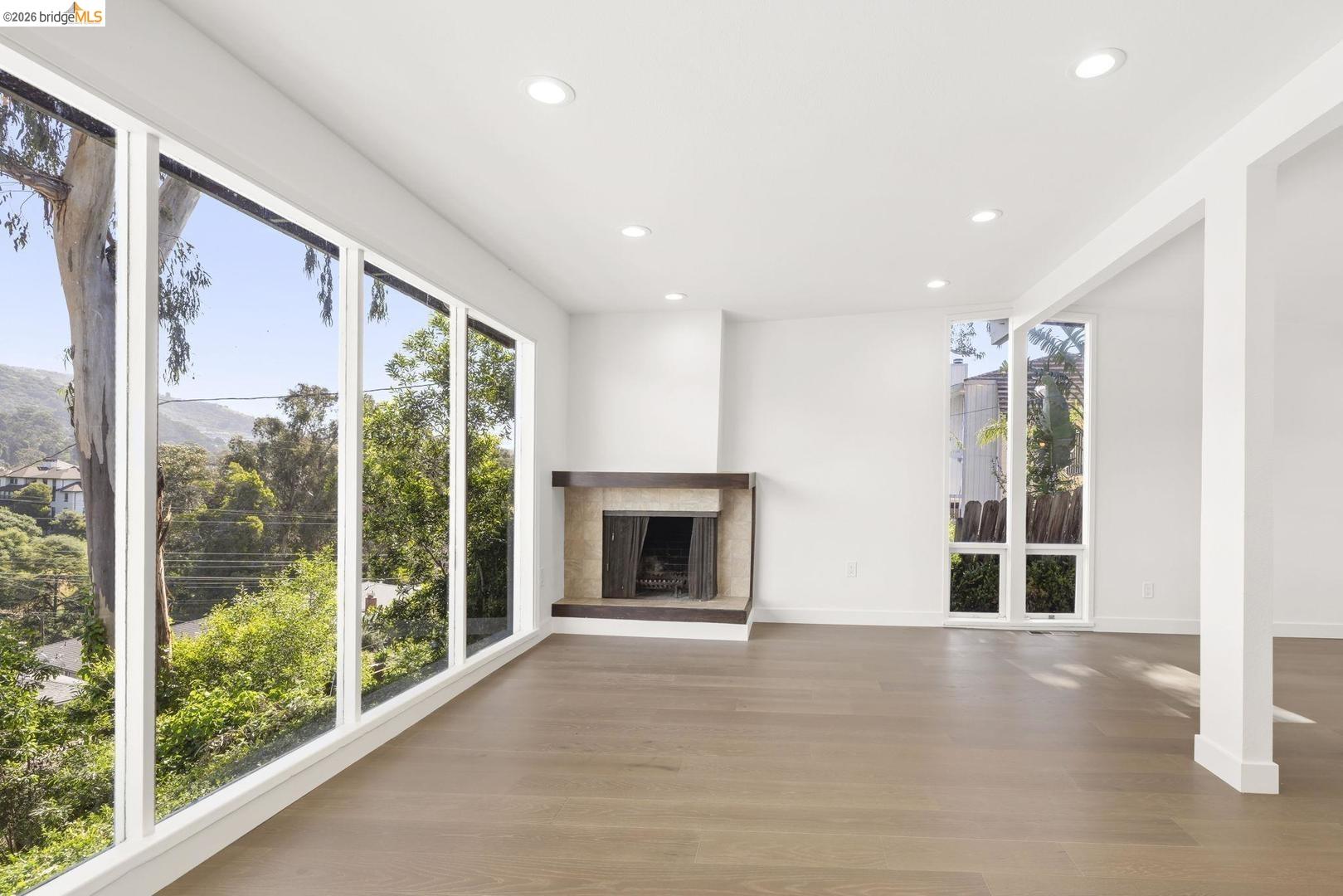 Detail Gallery Image 28 of 36 For 3409 Wyman St, Oakland,  CA 94619 - 2 Beds | 1/1 Baths