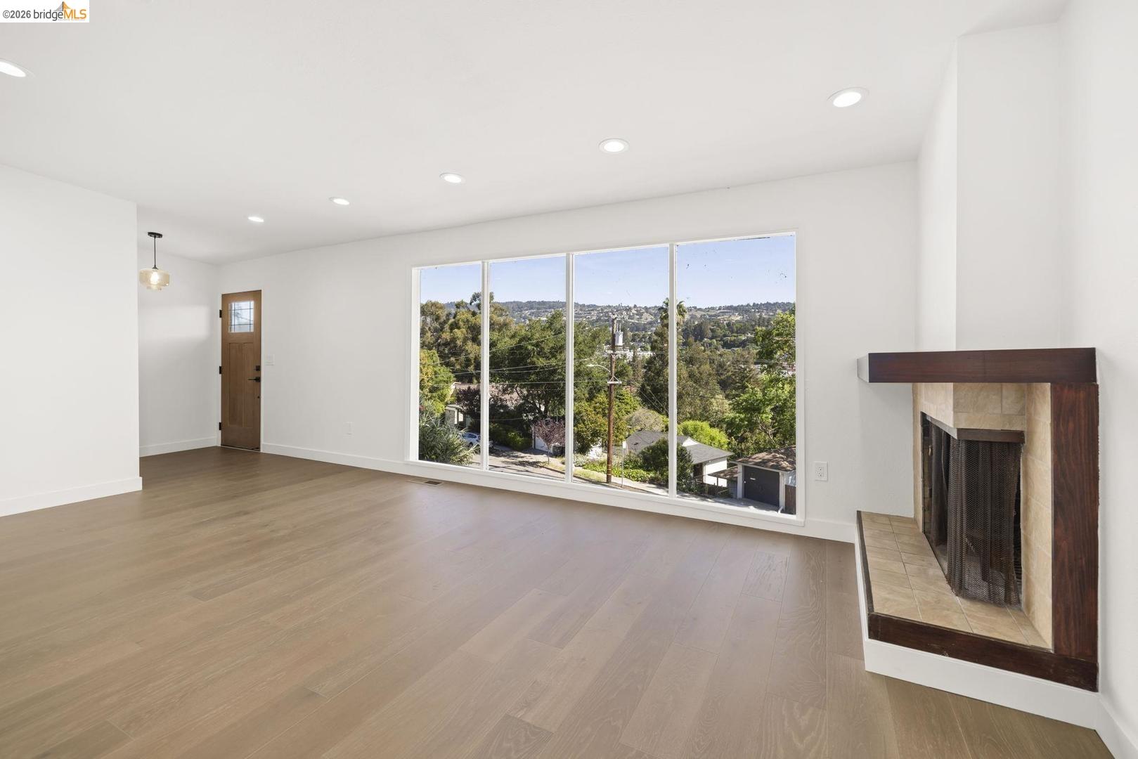 Detail Gallery Image 29 of 36 For 3409 Wyman St, Oakland,  CA 94619 - 2 Beds | 1/1 Baths