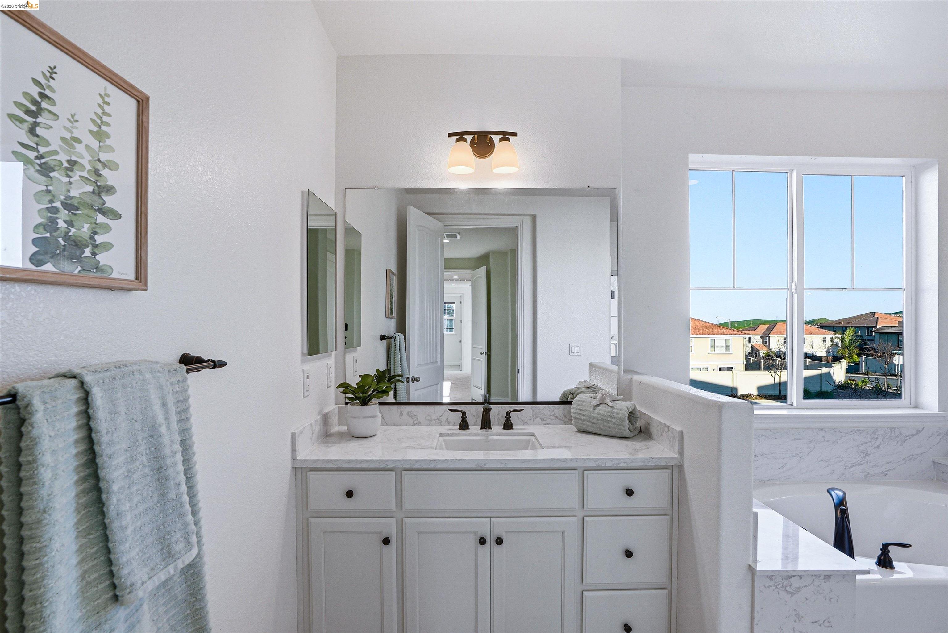 Detail Gallery Image 20 of 36 For 2525 Modena Dr, Pittsburg,  CA 94565 - 5 Beds | 3 Baths