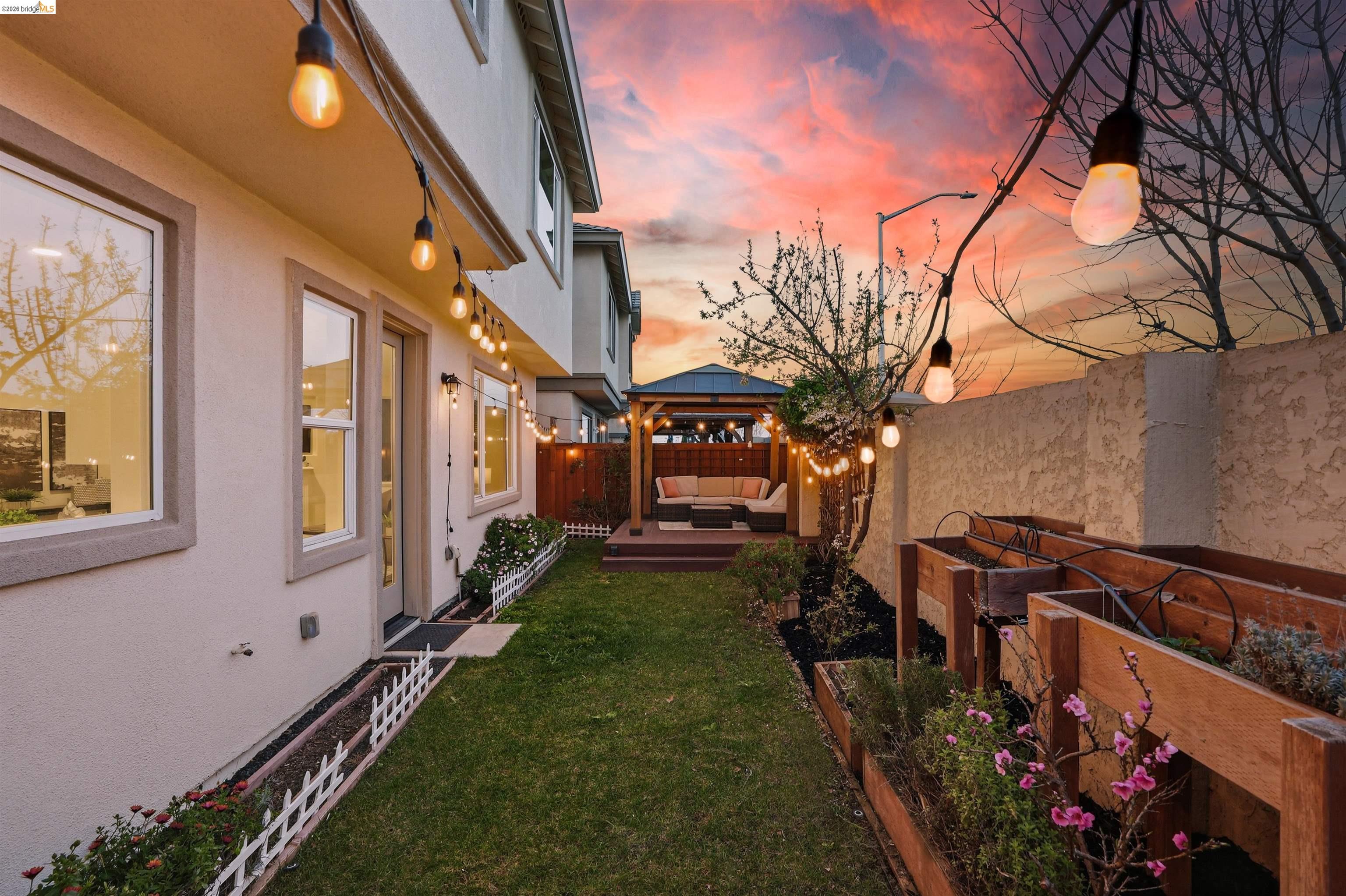 Detail Gallery Image 33 of 36 For 2525 Modena Dr, Pittsburg,  CA 94565 - 5 Beds | 3 Baths