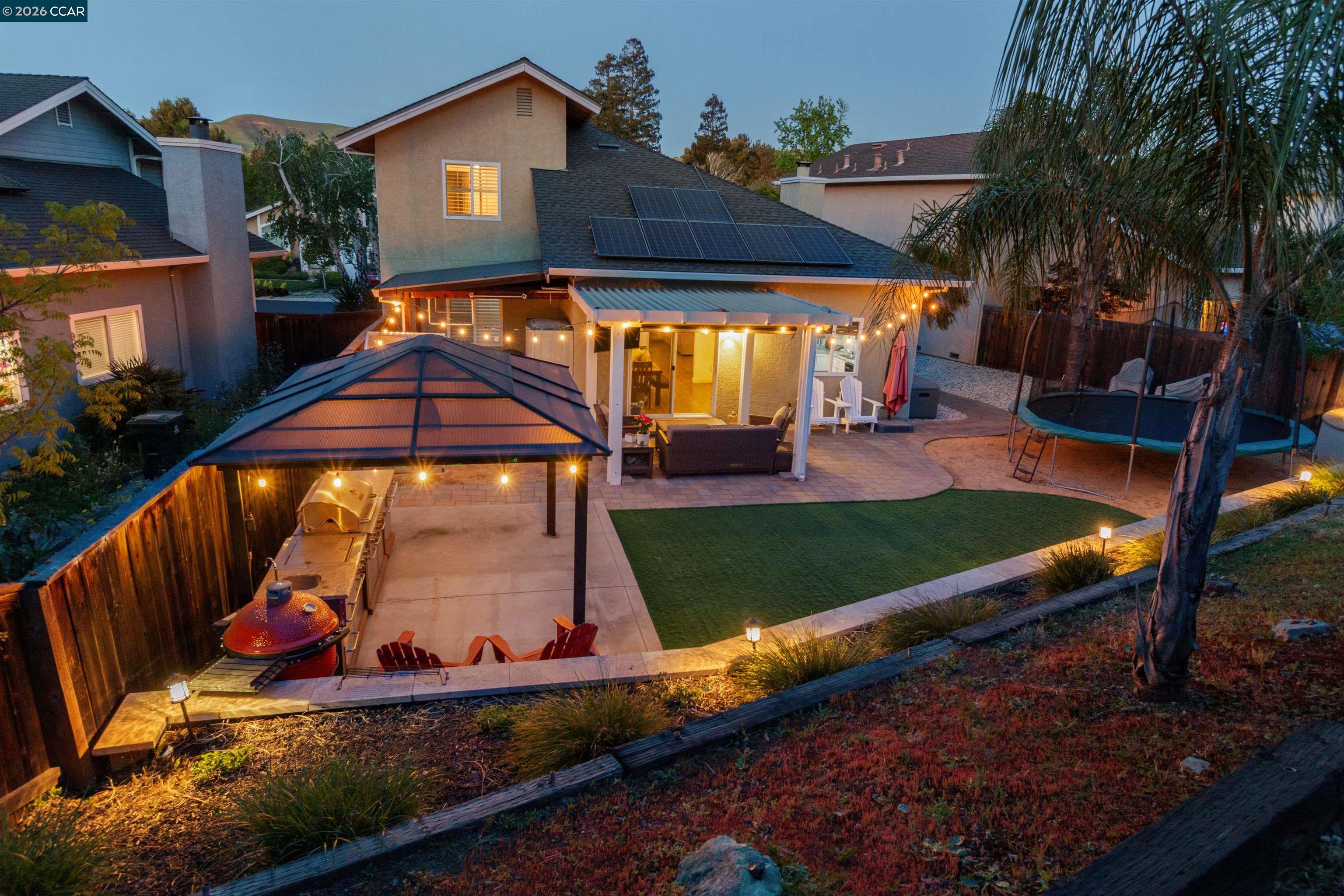 Detail Gallery Image 2 of 27 For 1515 Ohara Court, Clayton,  CA 94517 - 3 Beds | 2/1 Baths