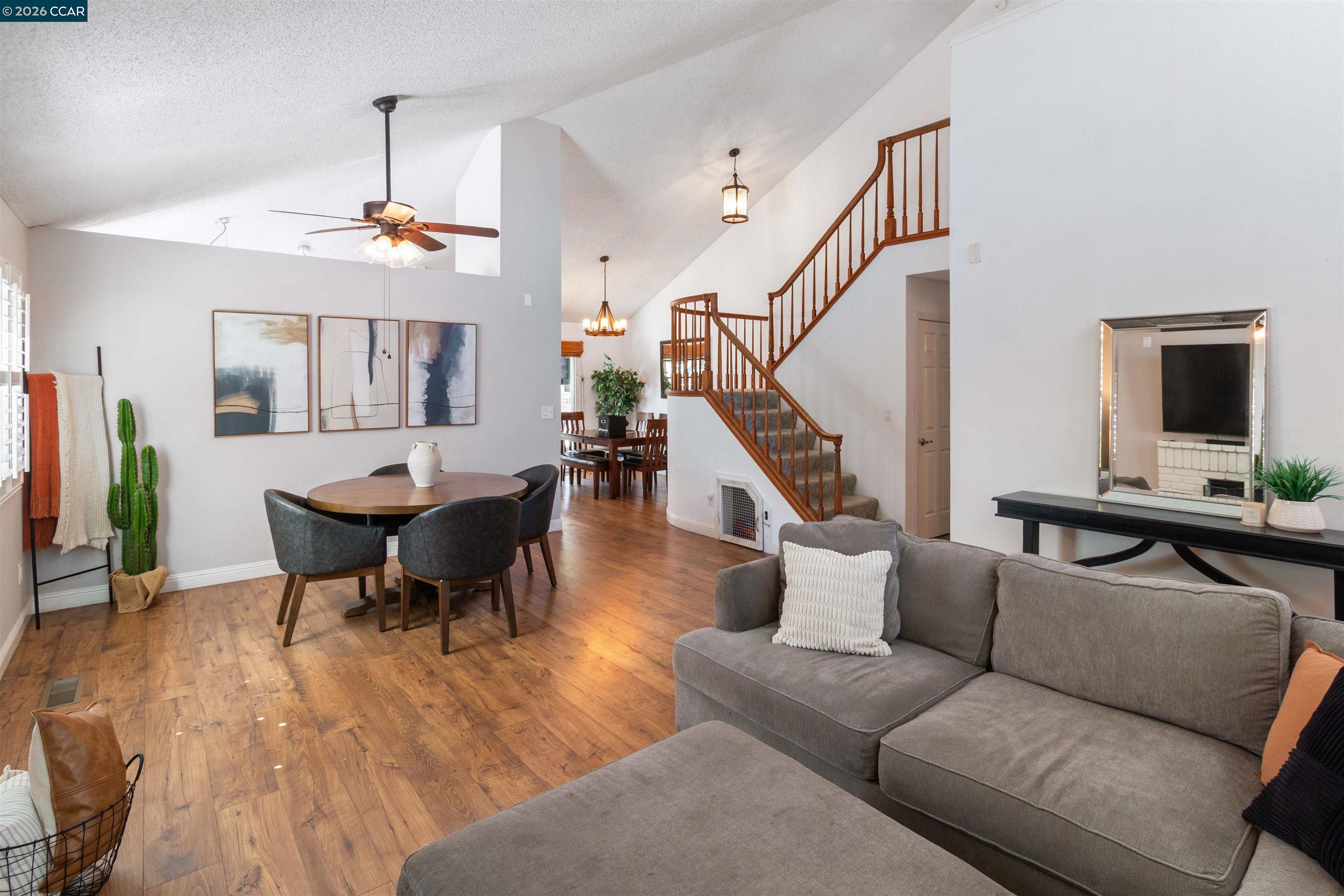 Detail Gallery Image 3 of 27 For 1515 Ohara Court, Clayton,  CA 94517 - 3 Beds | 2/1 Baths