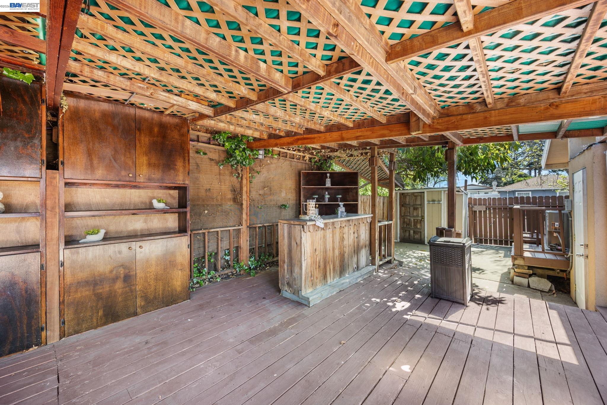 Detail Gallery Image 35 of 44 For 18286 Meekland Ave, Hayward,  CA 94541 - 3 Beds | 2 Baths