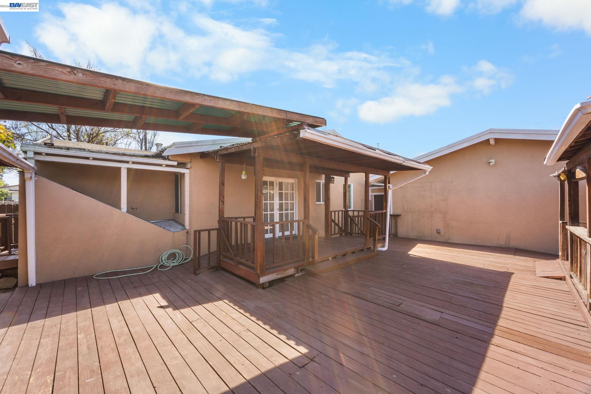 Detail Gallery Image 39 of 44 For 18286 Meekland Ave, Hayward,  CA 94541 - 3 Beds | 2 Baths