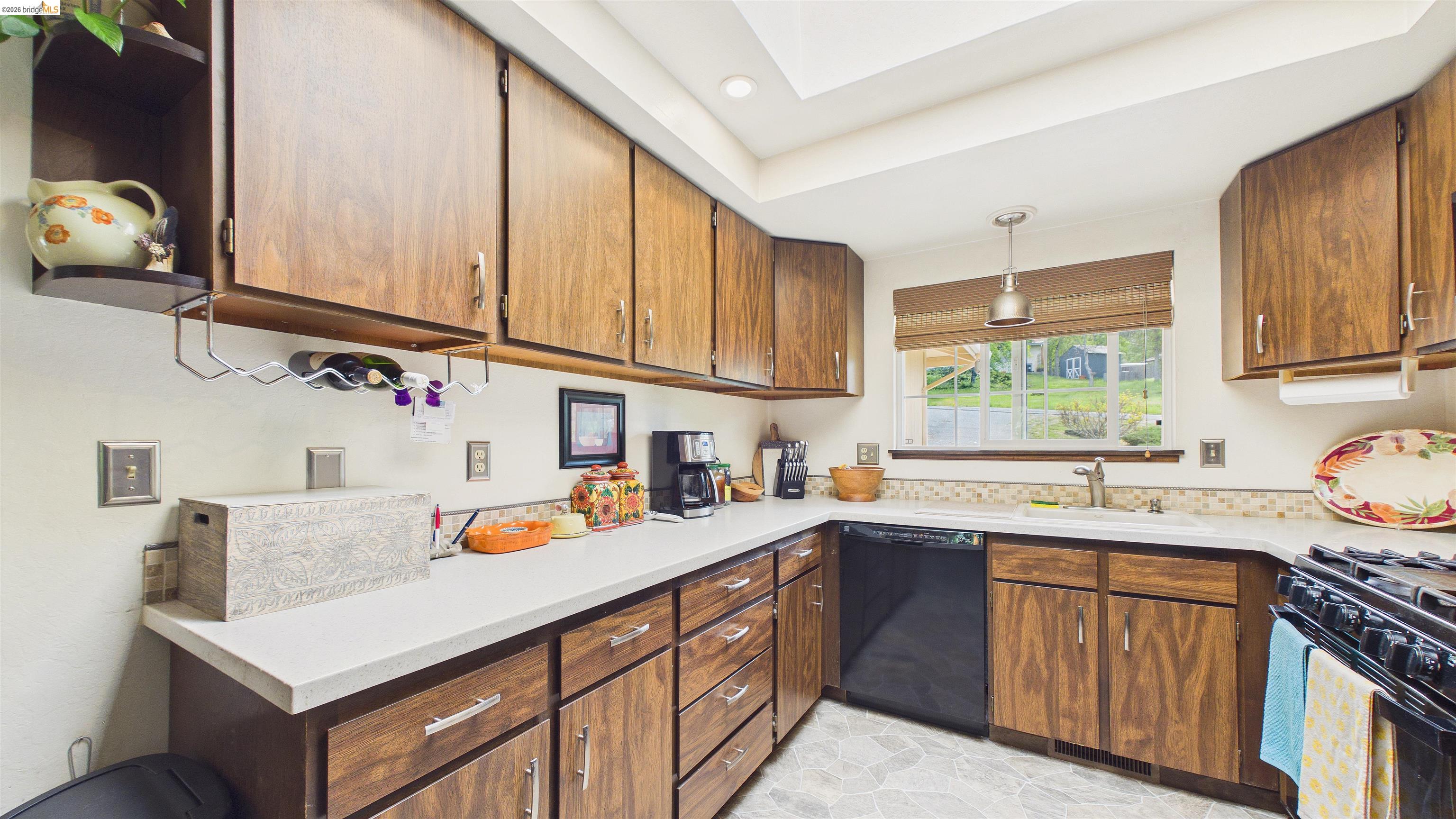 Detail Gallery Image 11 of 45 For 20574 Tanner Dr, Soulsbyville,  CA 95372 - 3 Beds | 2 Baths