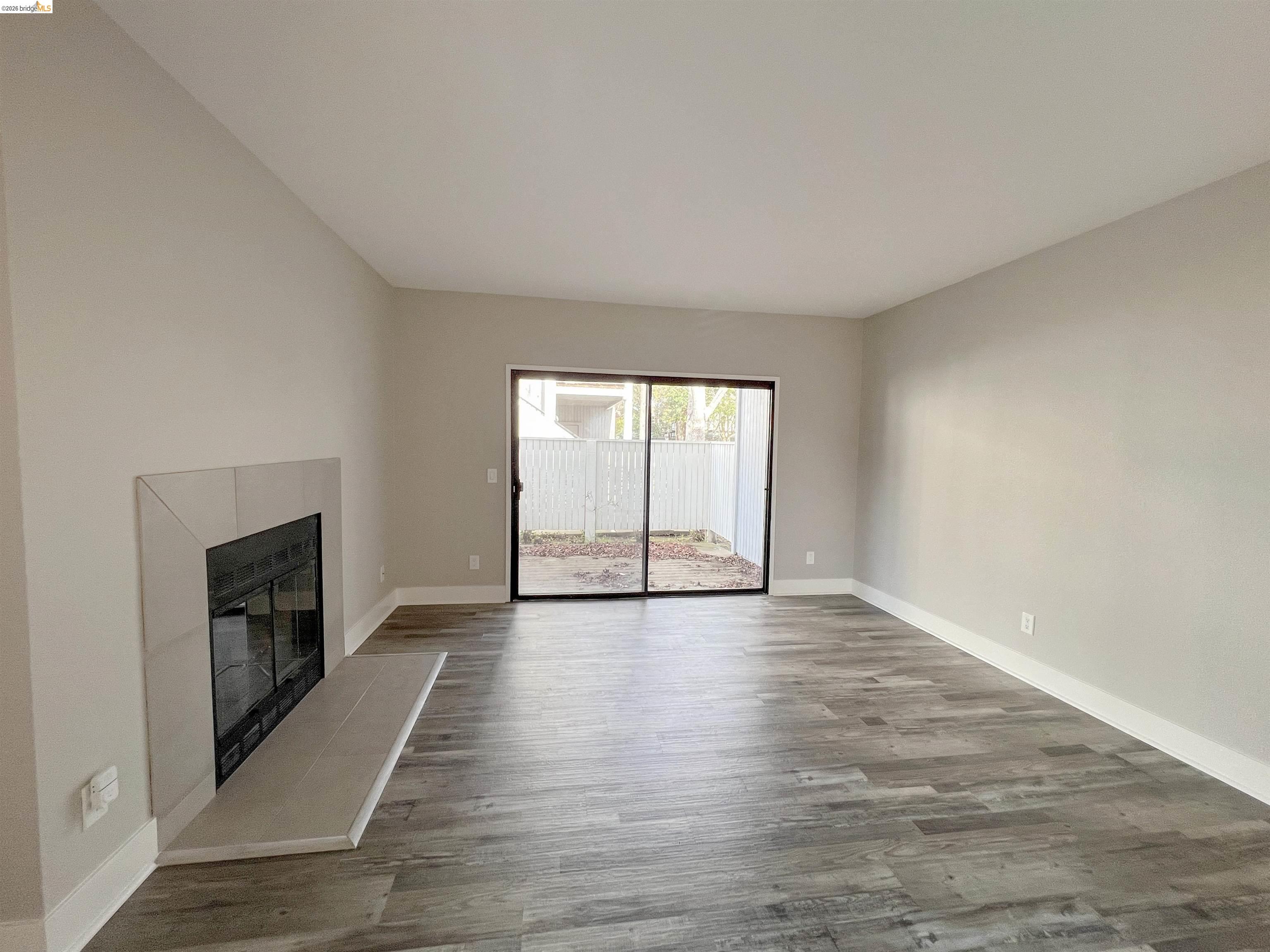 Photo #3: 41129005 Listing: Photo #3