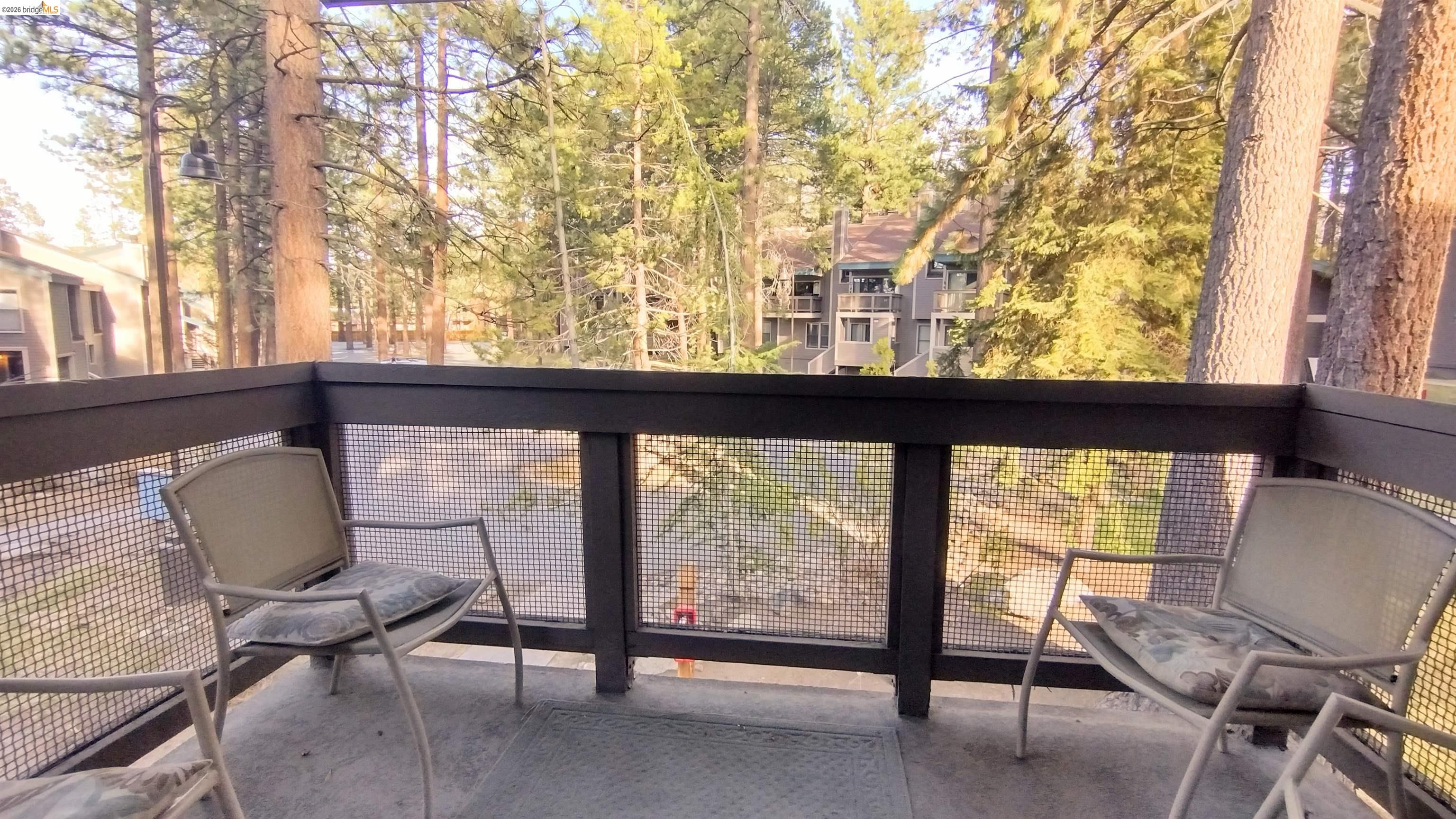 Detail Gallery Image 13 of 22 For 3535 Lake Tahoe Blvd #432,  South Lake Tahoe,  CA 96150 - 1 Beds | 1 Baths