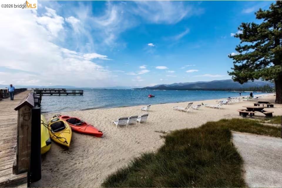 Detail Gallery Image 8 of 22 For 3535 Lake Tahoe Blvd #432,  South Lake Tahoe,  CA 96150 - 1 Beds | 1 Baths